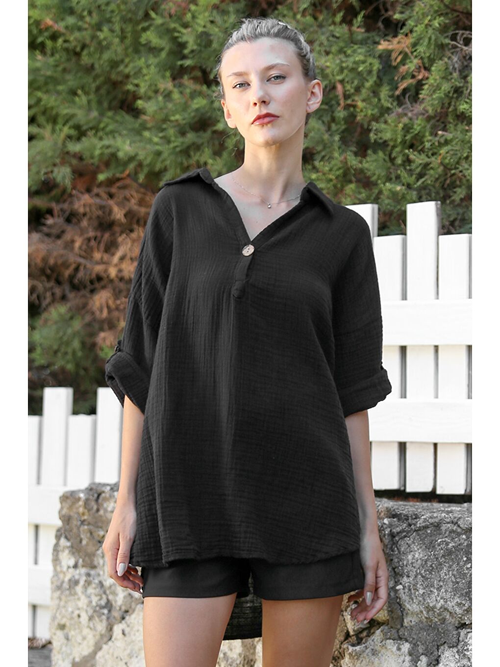 Siyah Gömlek Yaka Düğmeli 3/4 Kol Düğmeli Müslin Dokuma Casual Bluz-4