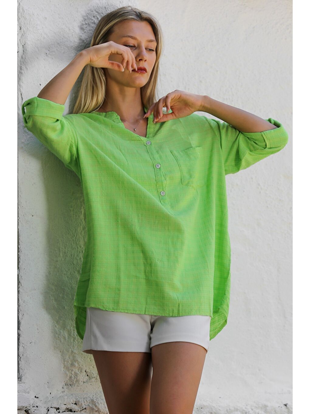 Fıstık Yeşili Hakim Yaka Düğmeli Uzun Kollu Cepli Pamuklu Dokuma Casual Bluz