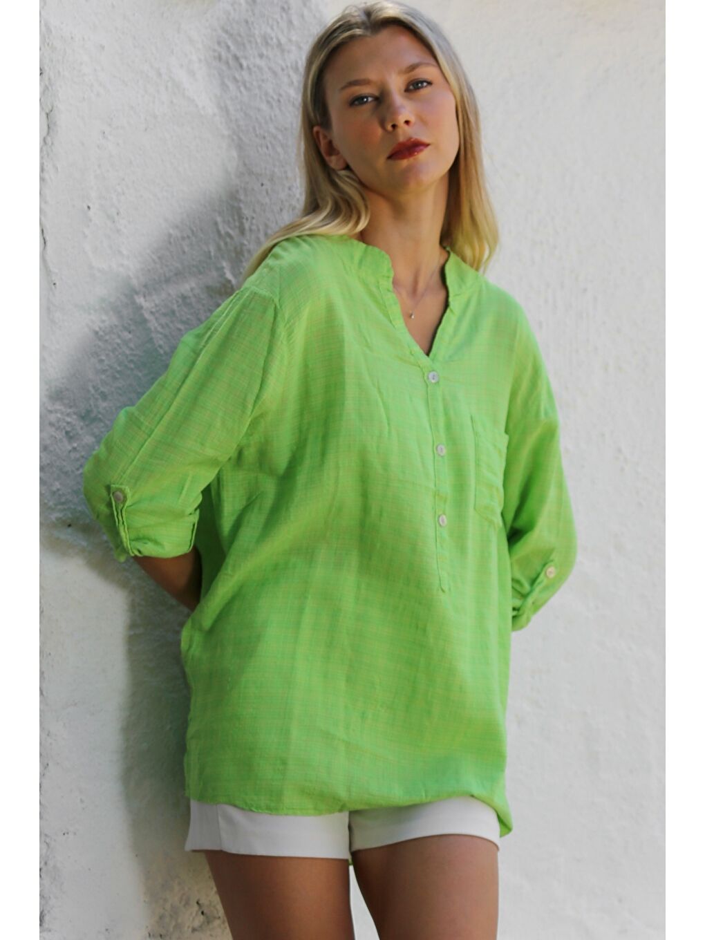 Fıstık Yeşili Hakim Yaka Düğmeli Uzun Kollu Cepli Pamuklu Dokuma Casual Bluz-1