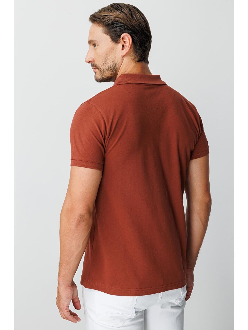 Kahverengi Kiremit Modern Fit Dar Kalıp Polo Yaka Düz Kısa Kollu %100 Pamuk Tişört-5