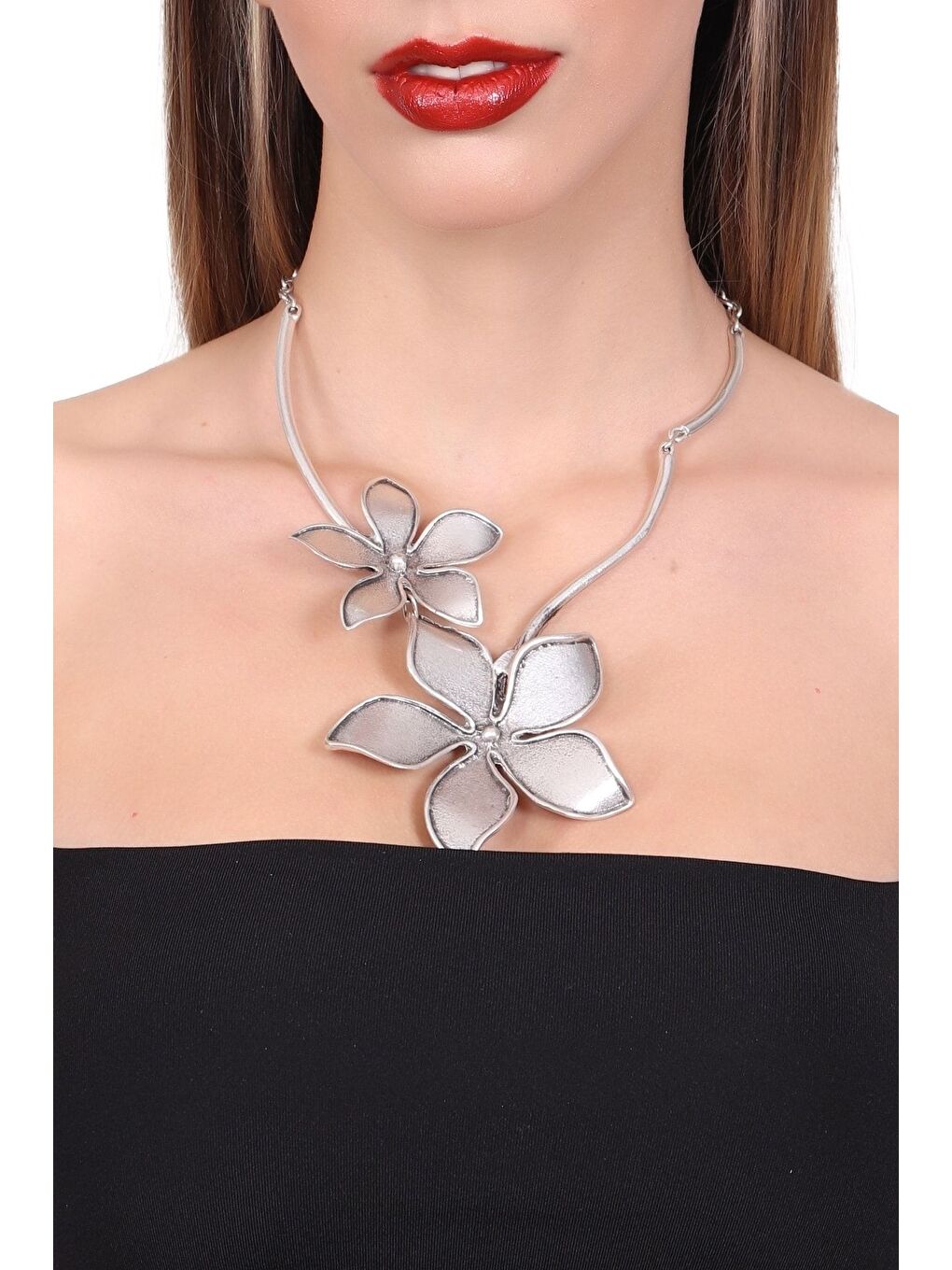 Gri Kadın Antik Gümüş Kaplama Manolya Stilizesi Kolye-3