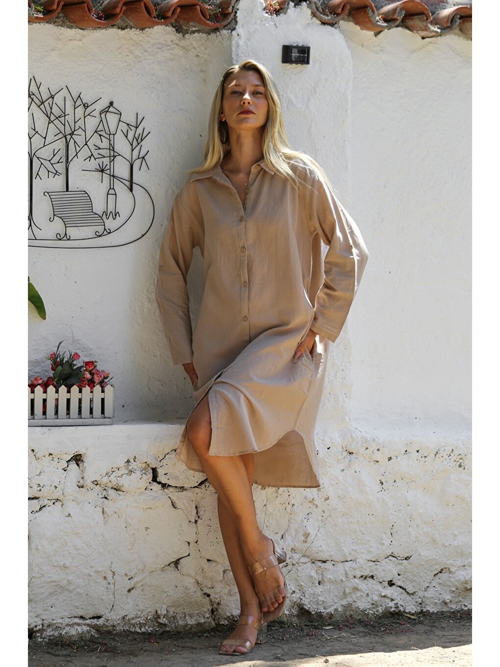 Koyu Bej Gömlek Yaka Düğmeli Uzun Kollu Cepli Tavuskuşu Nakışlı Pamuklu Dokuma Casual Elbise-7