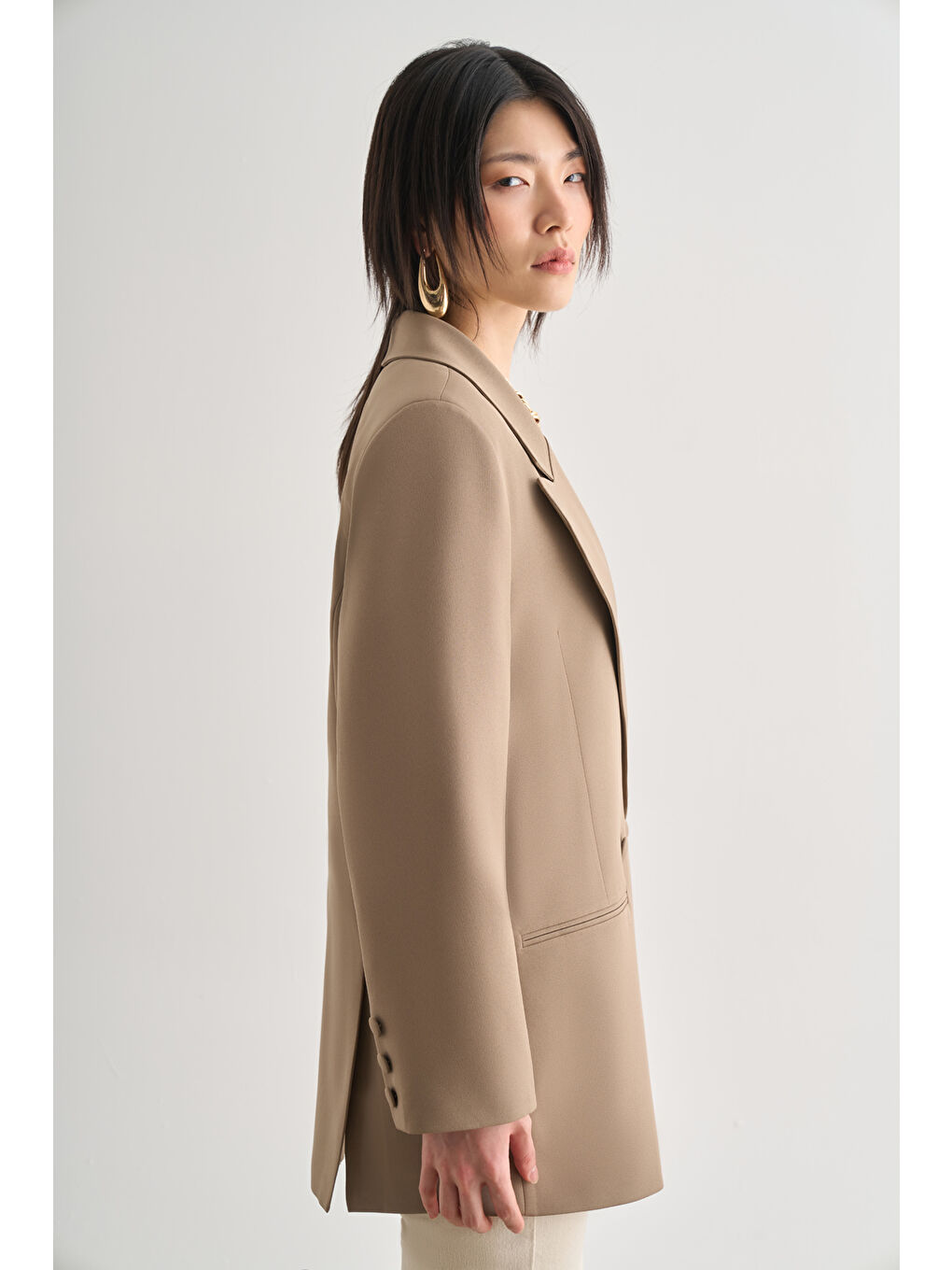 Oversize Çift Yırtmaçlı Bej Blazer Ceket-1