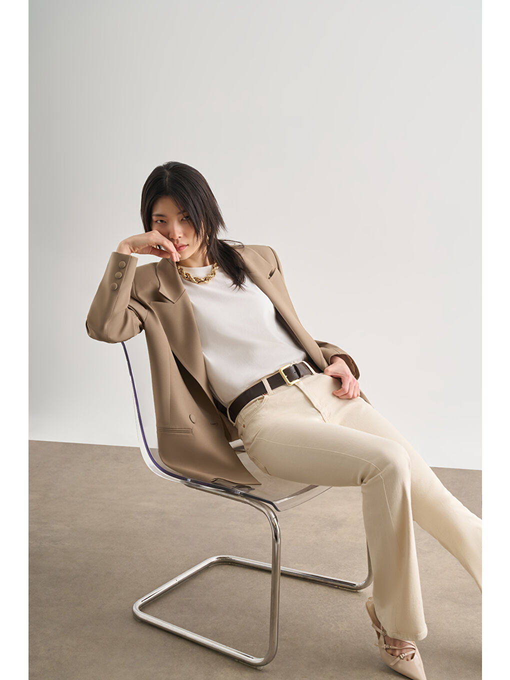 Oversize Çift Yırtmaçlı Bej Blazer Ceket-3