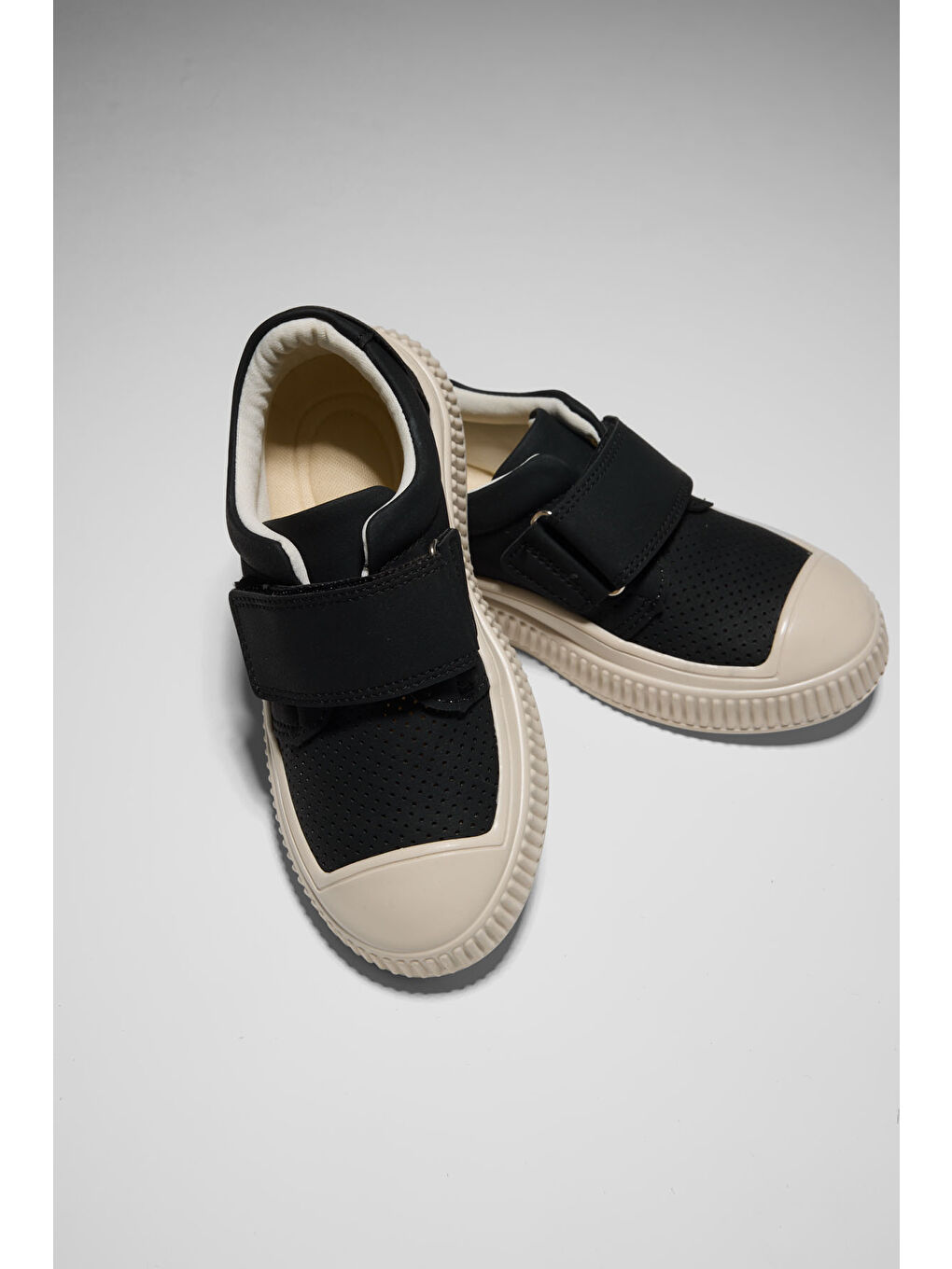 Çocuk Unisex Siyah Çoçuk Cırtlı Rahat Kalıp Sneaker-4