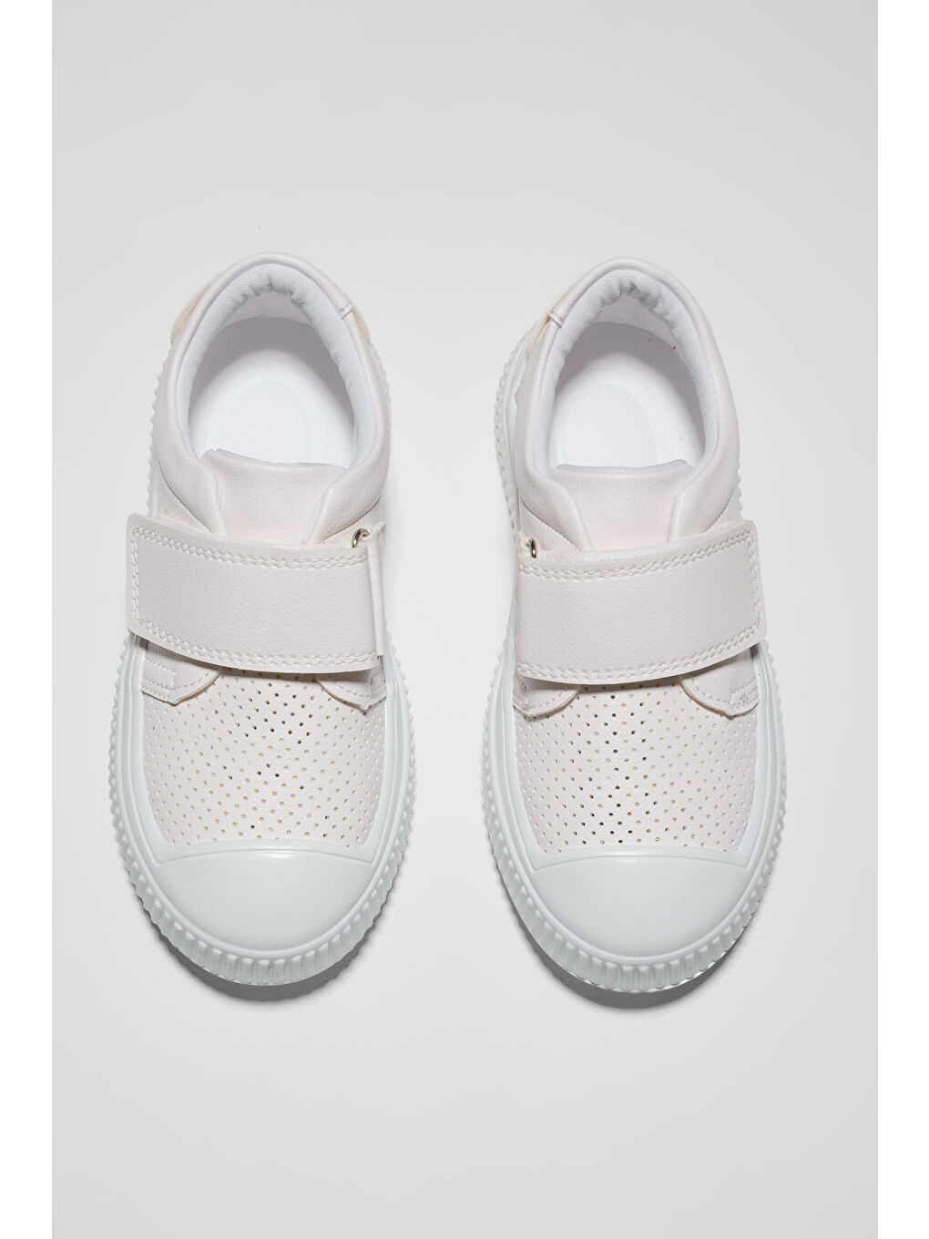 Çocuk Unisex Beyaz Çoçuk Cırtlı Rahat Kalıp Sneaker-1