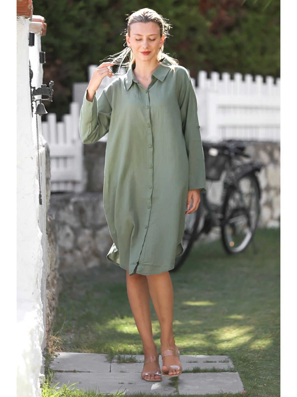 Haki Gömlek Yaka Düğmeli Uzun Kollu Cepli Tavuskuşu Nakışlı Pamuklu Dokuma Casual Elbise-5