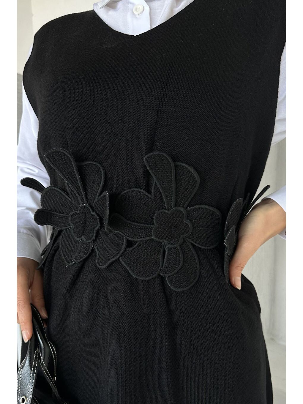 Siyah Gül Figürlü Triko Elbise Gömlek Tesettür İkili Takım-9