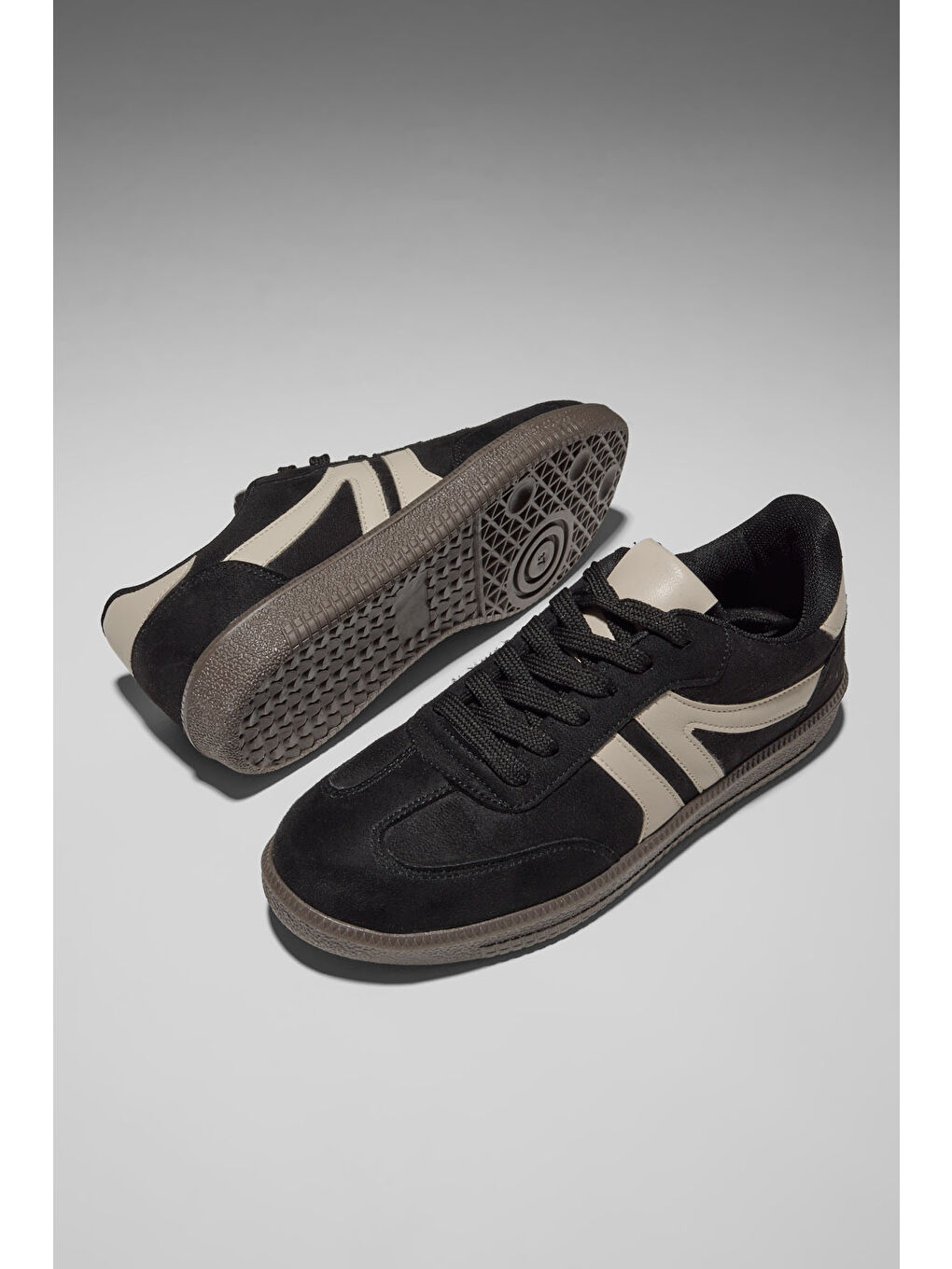 Kadın Siyah Bej Termo Taban Yanı Şeritli Bağcıklı Günlük Rahat Spor Ayakkabı-4