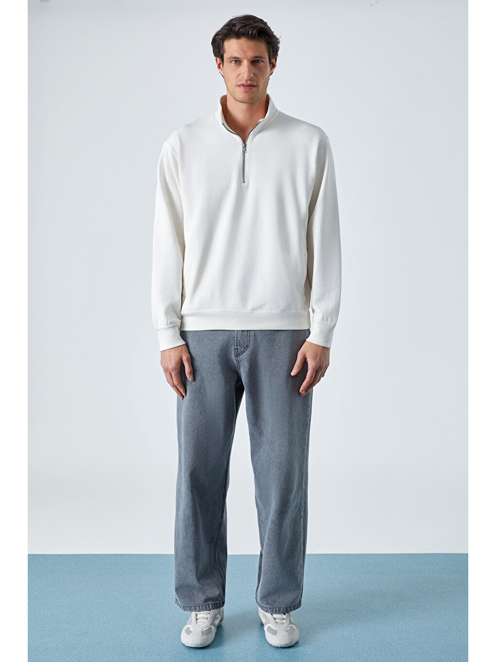 Nestor Erkek Relaxed Fit Dik Yakalı Yarım Fermuarlı Uzun Kollu Ekru Sweatshirt-1