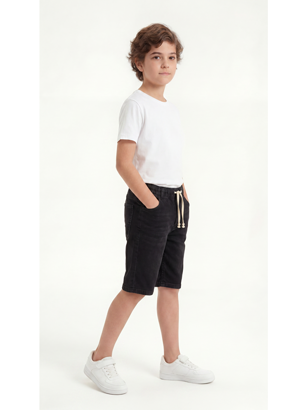 Siyah Bağcıklı Erkek Çocuk Jean Şort-1