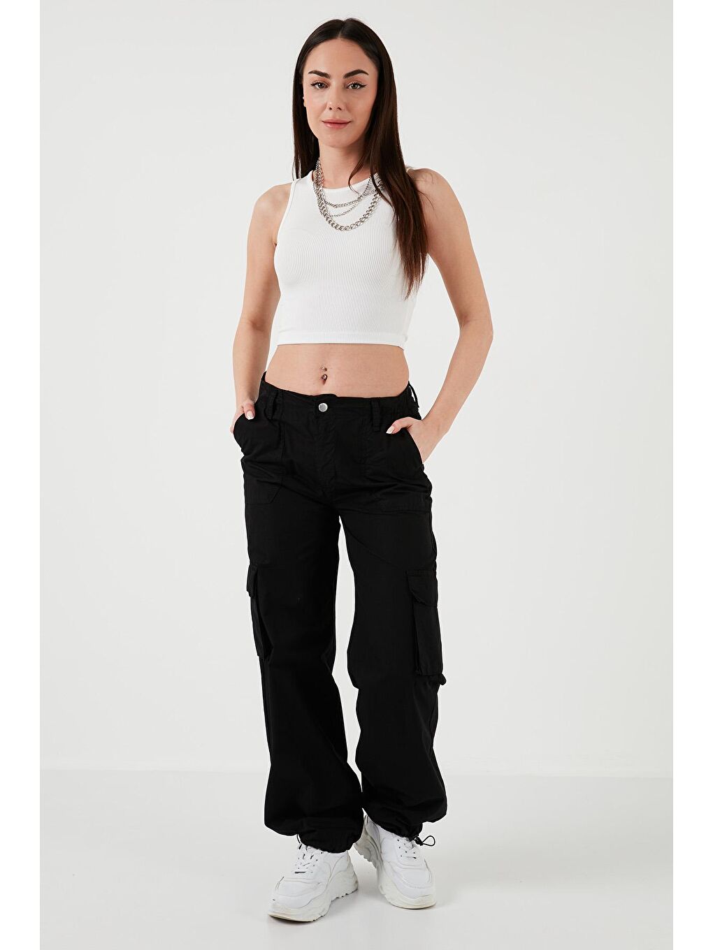 Siyah Pamuklu Yüksek Bel Geniş Paça Kargo Pantolon 668Yp50022S4-4