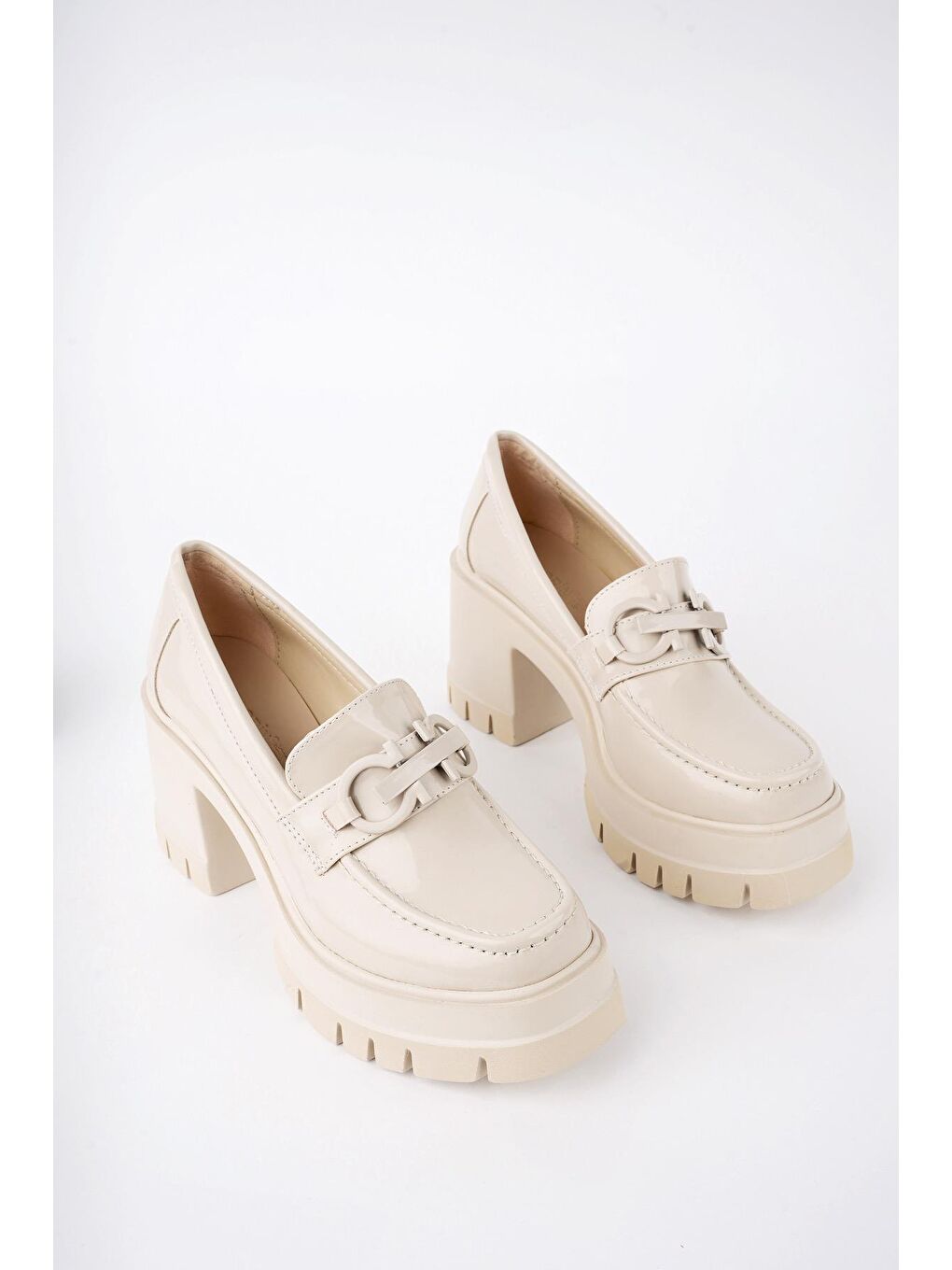 Bej VALENCİA Kadın Kalın Topuklu Yuvarlak Burunlu Metal Tokalı Loafer Günlük Ayakkabı-1