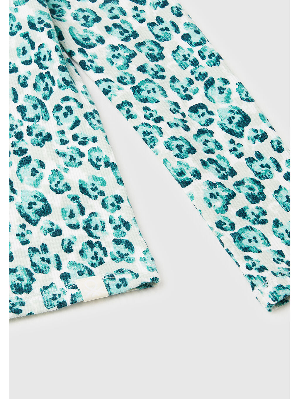 Kız Çocuk Mint Yeşili Tamamı Baskılı Logo Etiketli Bebe Yaka Uzun Kollu T-Shirt-2