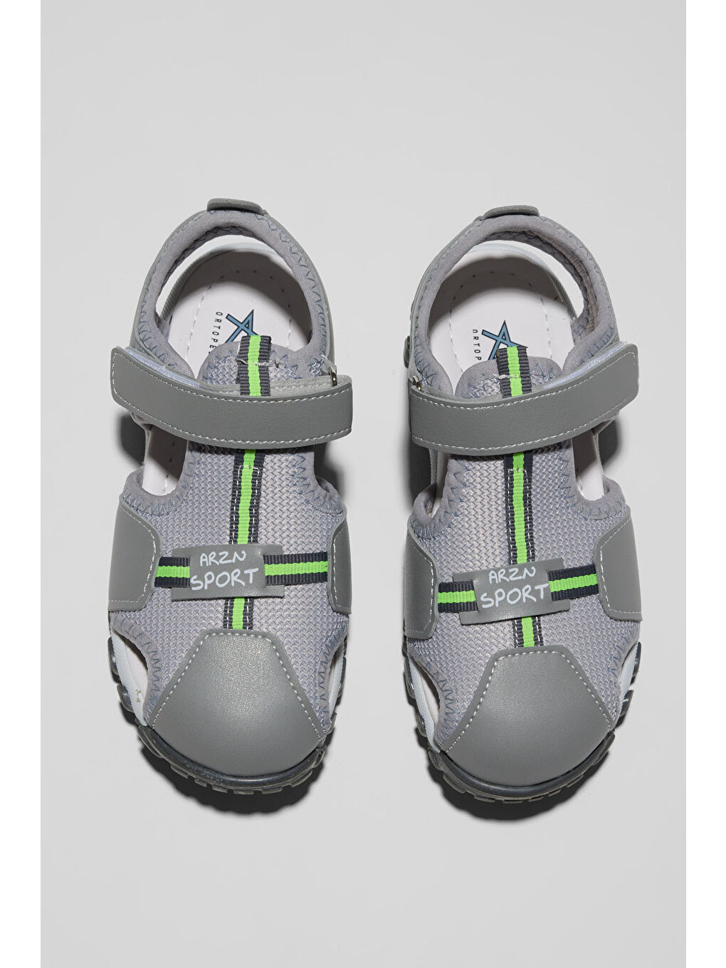 Çocuk Unisex Açık Gri Çoçuk Cırtlı Rahat Kalıp Sandalet-1