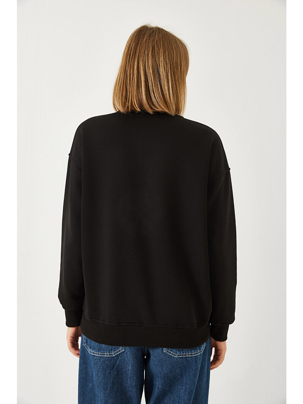 Siyah Kadın Üçgen Taş İşlemeli Sweatshirt-4