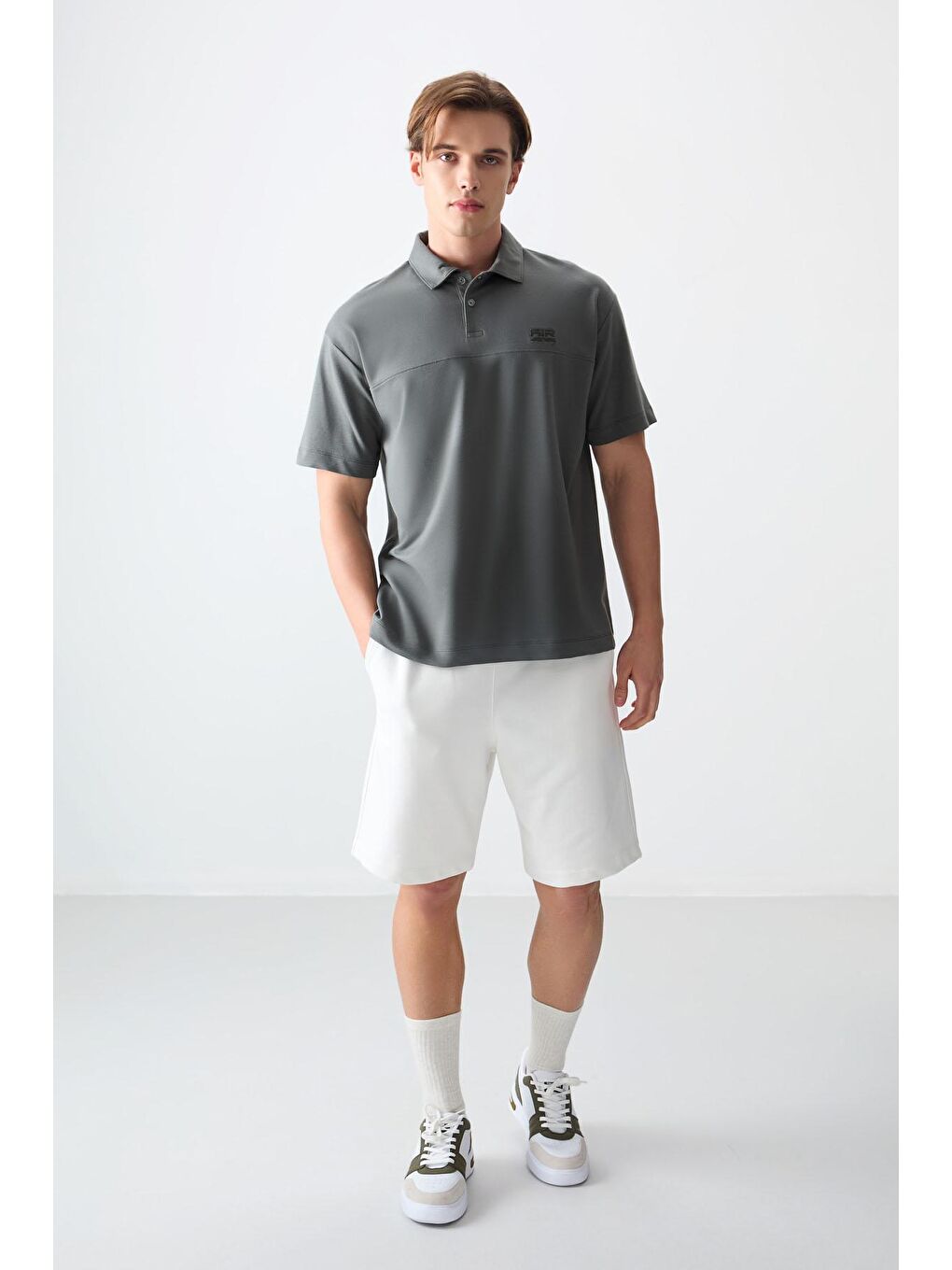 Haki Pamuklu Kalın Yumuşak Dokulu Polo Yaka Oversize Fit Basic Erkek Tişört - 88382-4