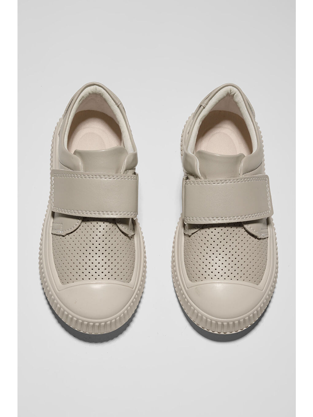 Çocuk Unisex Bej Çoçuk Cırtlı Rahat Kalıp Sneaker-1