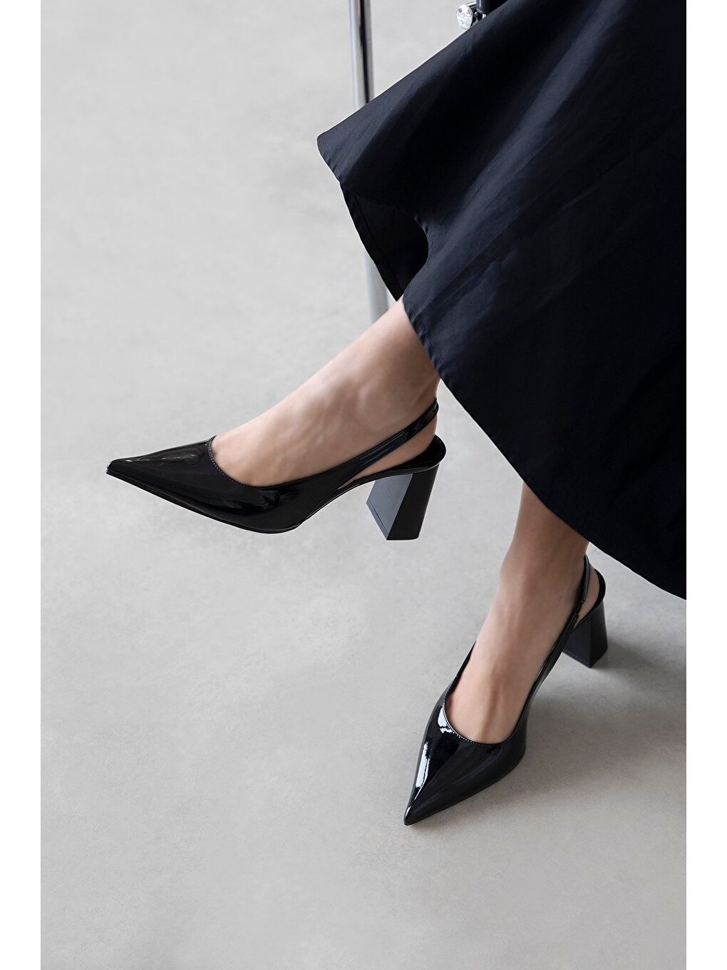 Vera Kadın Rugan Topuklu Ayakkabı Siyah-1