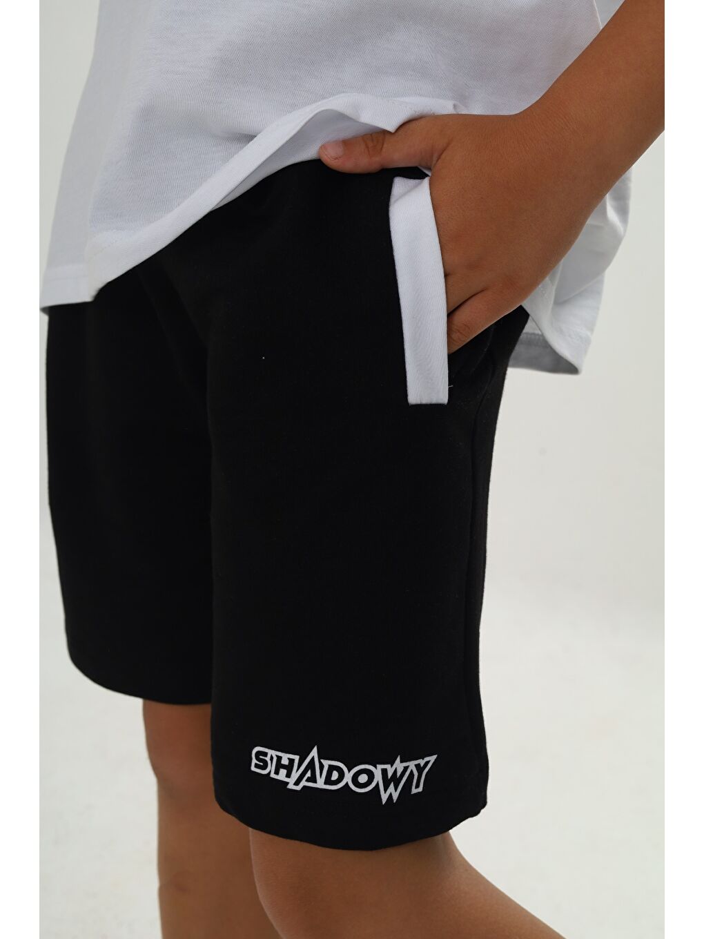 Siyah Erkek Çocuk Shadowy Baskılı Şortlu Takım-1