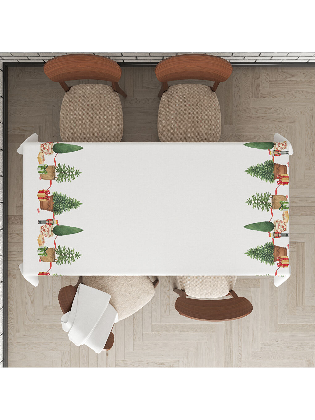 Karışık Yılbaşı Temalı Çam Ağaç Desenli Dijital Baskılı Masa Örtüsü-1