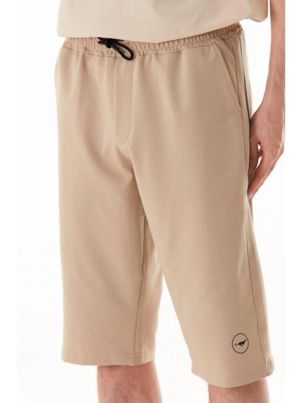 Bej Beli Bağcıklı Çift Cepli Şort-3