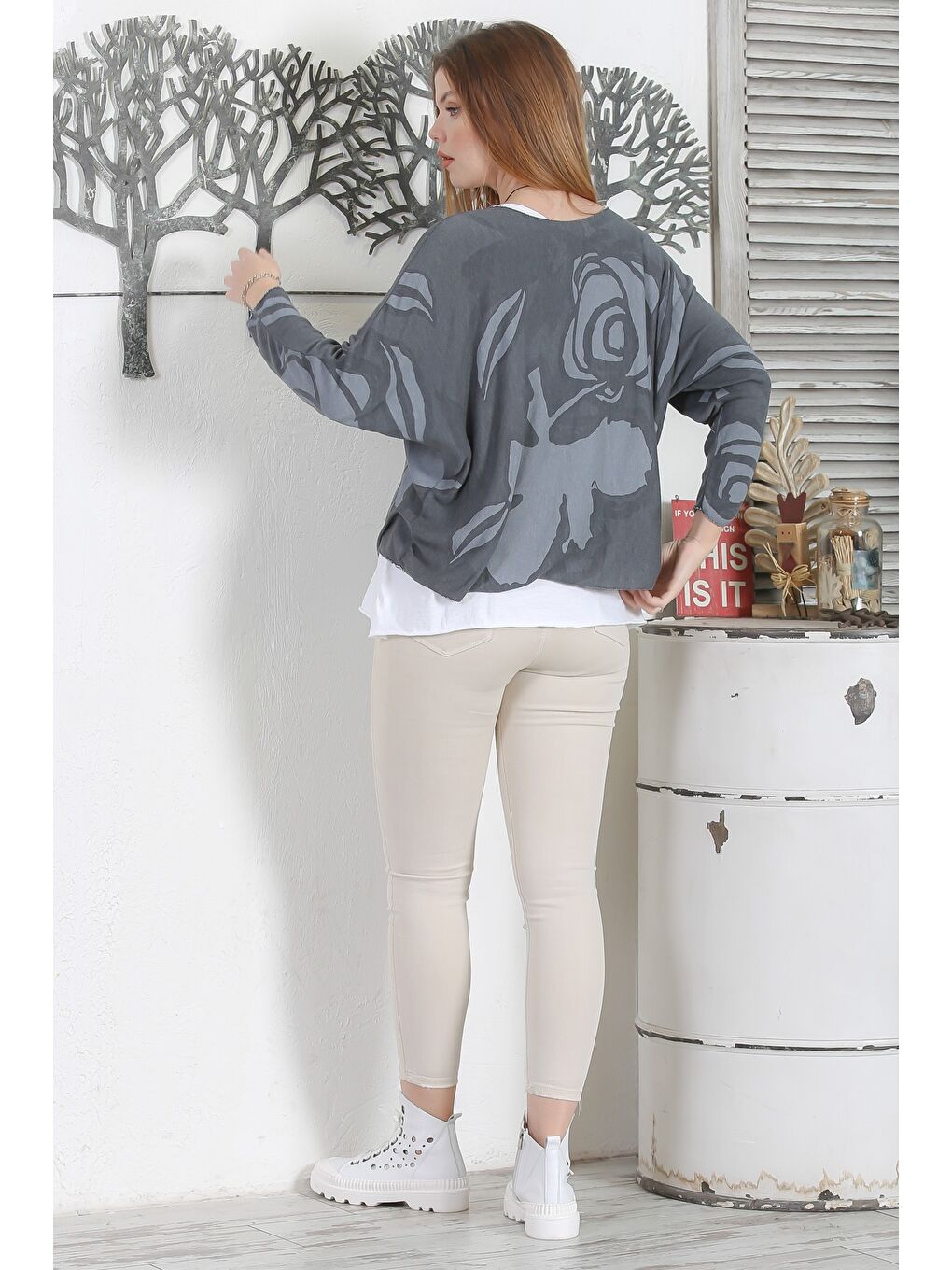 İtalyan Üçlü Set Koyu Gri Yarasa Kol Yaka Ve Etek Ucu Lurex İpli Kolyeli Ve İçi Basic Triko Bluz-5