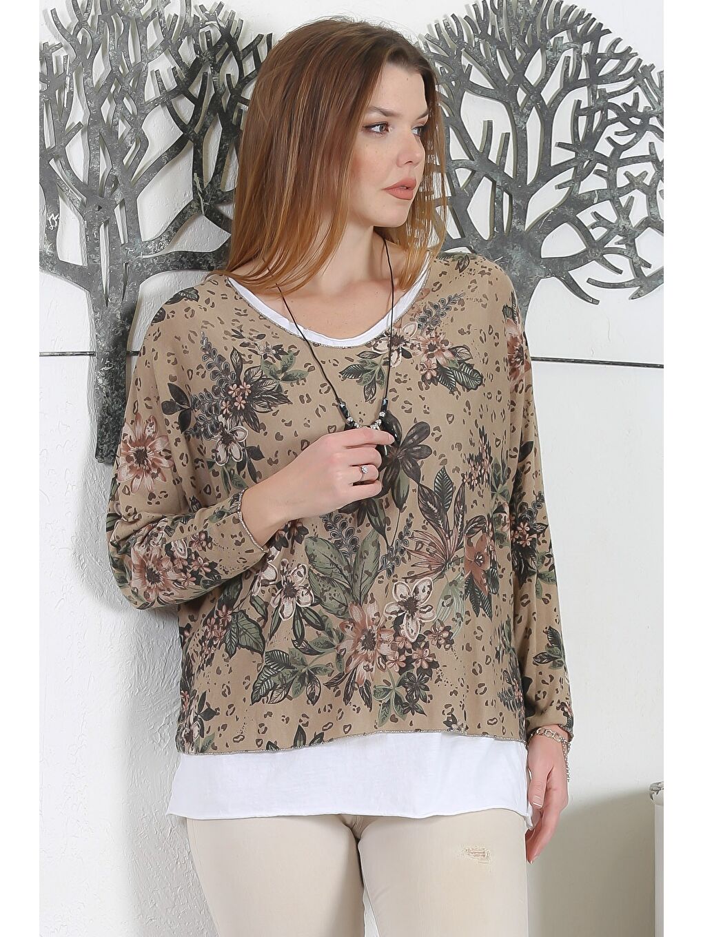 Kahverengi İtalyan Üçlü Set Açık Kahve Yarasa Kol Yaka Ve Etek Ucu Lurex İpli Kolyeli Ve İçi Basic Triko Bluz-1