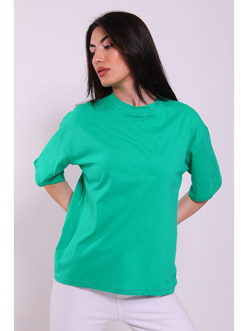 GÜLSELİ Yeşil Kadın Bisiklet Yaka Sırt Baskılı Oversize T-shirt - 3