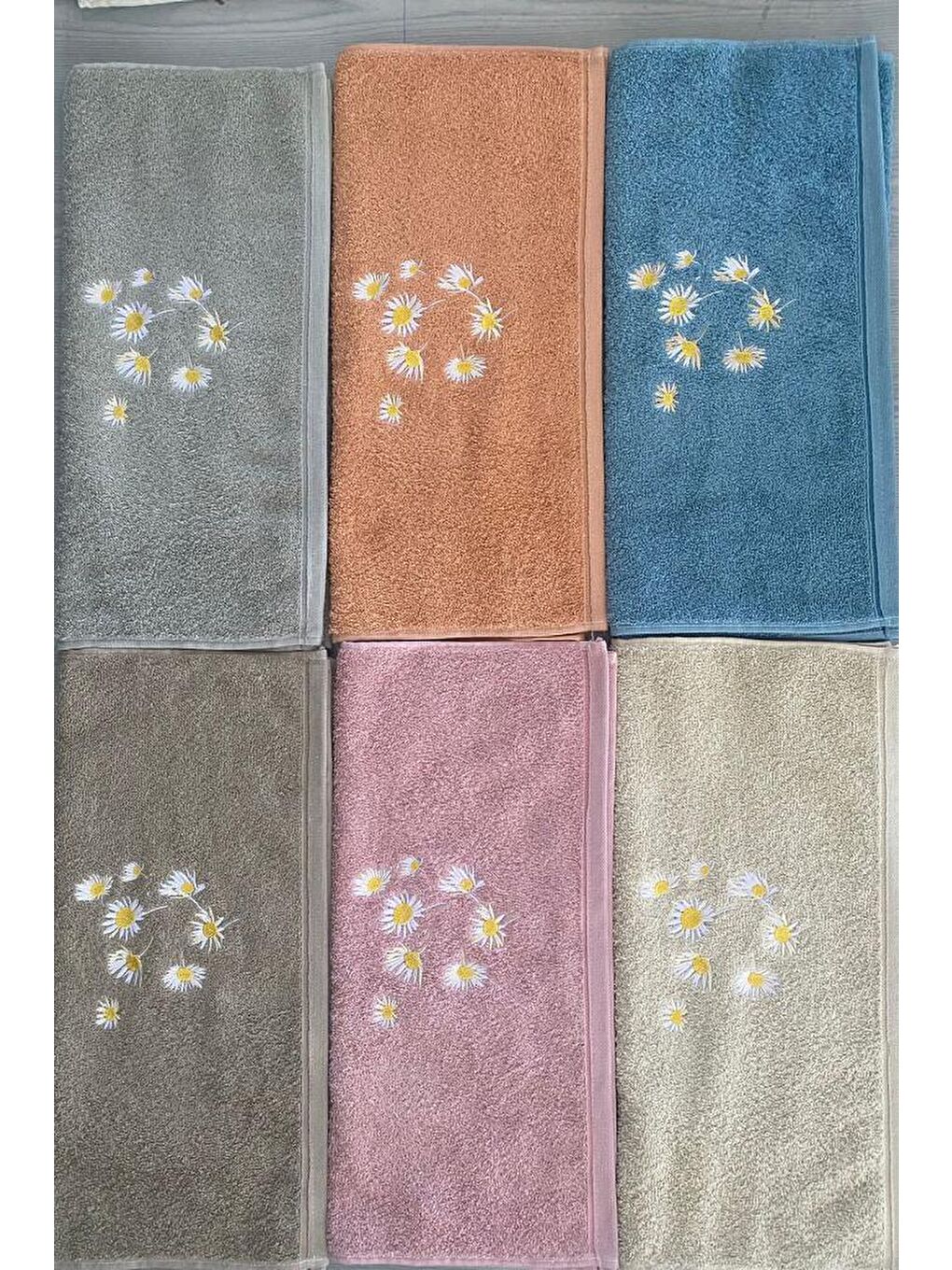 Karışık Rita Nakışlı 6 lı El Yüz Havlu Takımı-2