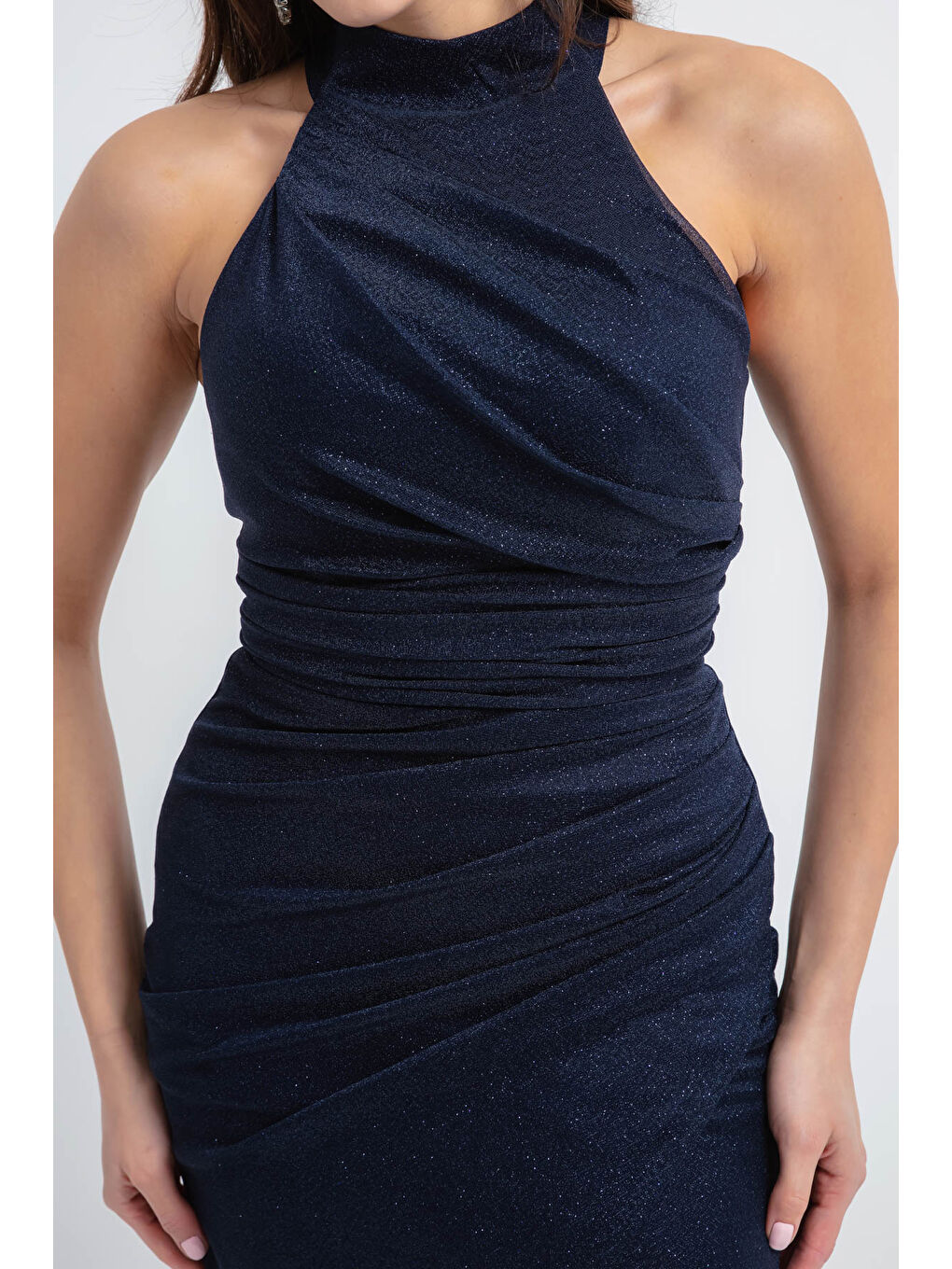 Kadın Lacivert Halter Yaka Yırtmaçlı Uzun Simli Abiye Elbise-1