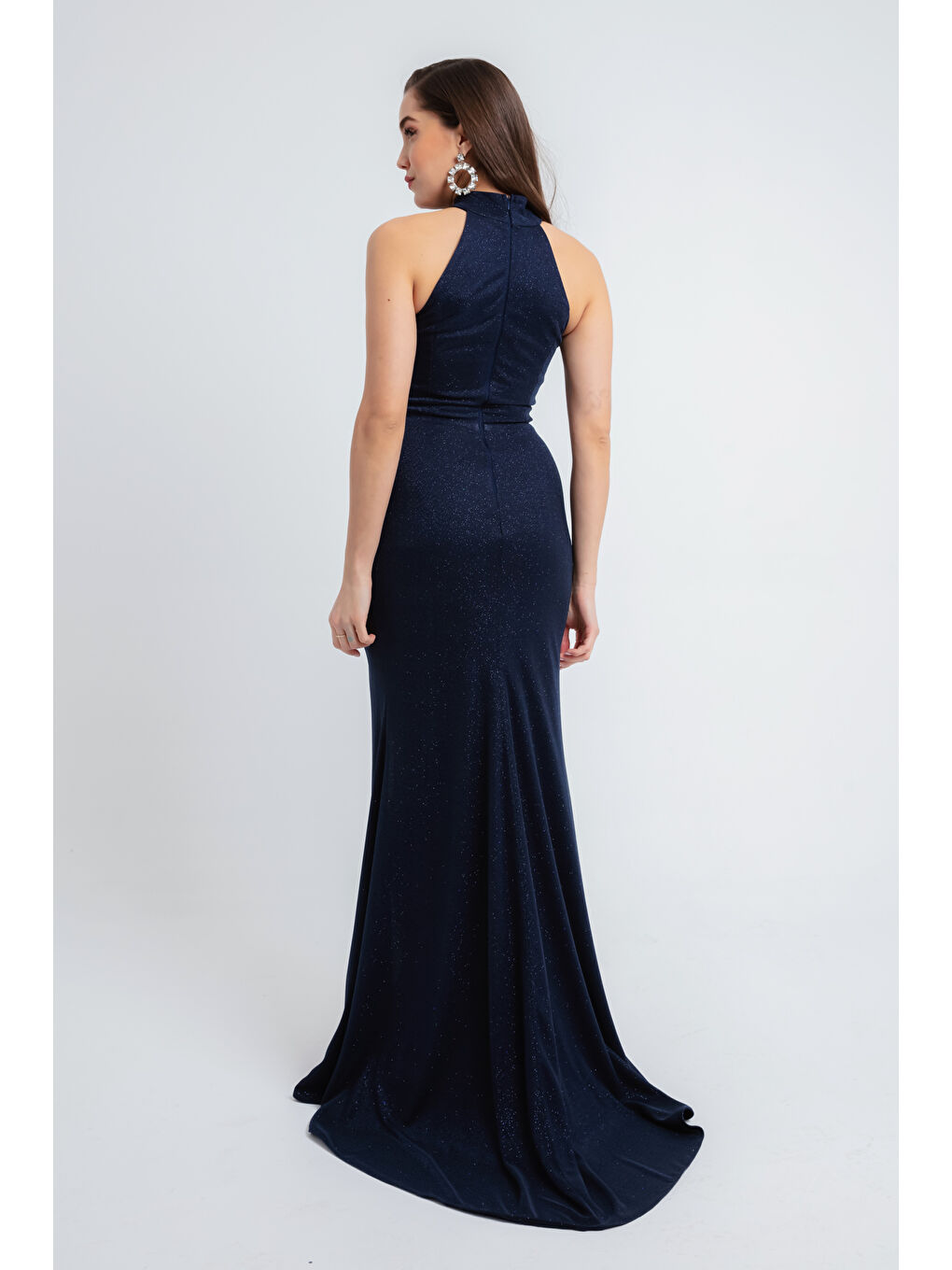 Kadın Lacivert Halter Yaka Yırtmaçlı Uzun Simli Abiye Elbise-4