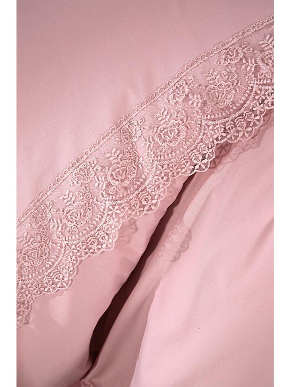 Karışık Fransız Güpürlü Kuris Nevresim Takımı Pudra-2