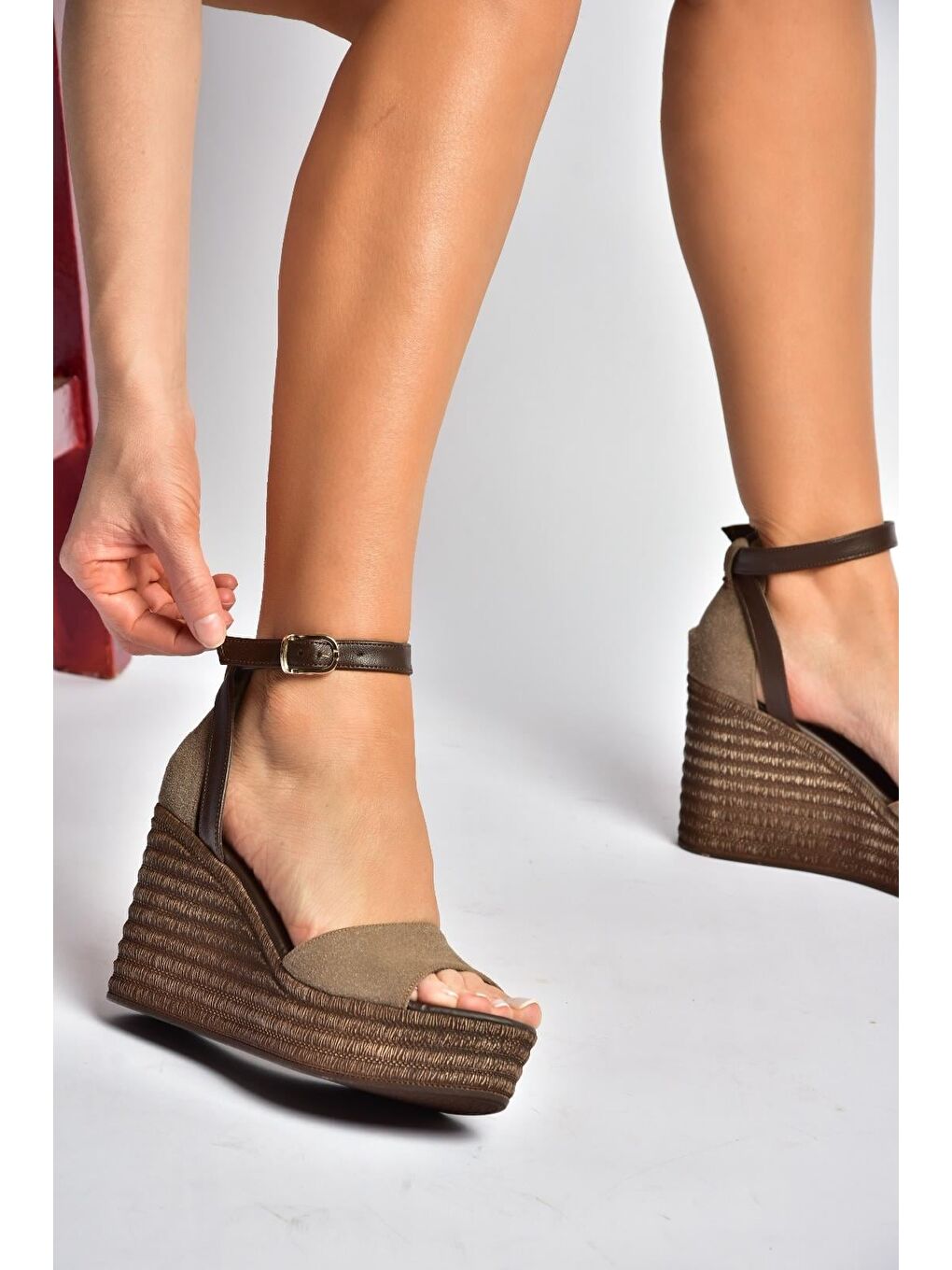 Kahverengi Kadın Dolgu Topuklu Ayakkabı Y996559102-2