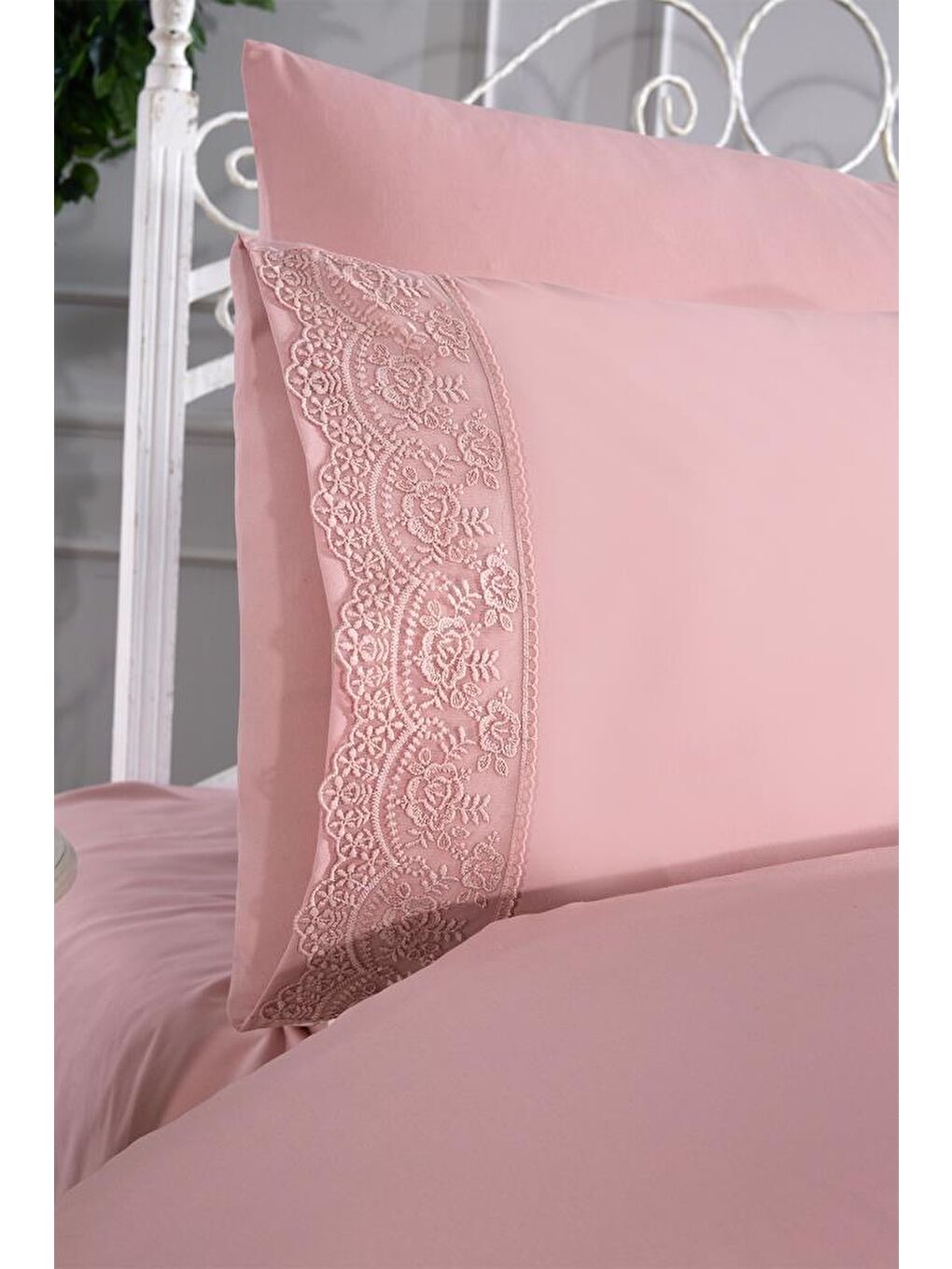 Karışık Fransız Güpürlü Kuris Nevresim Takımı Pudra-3