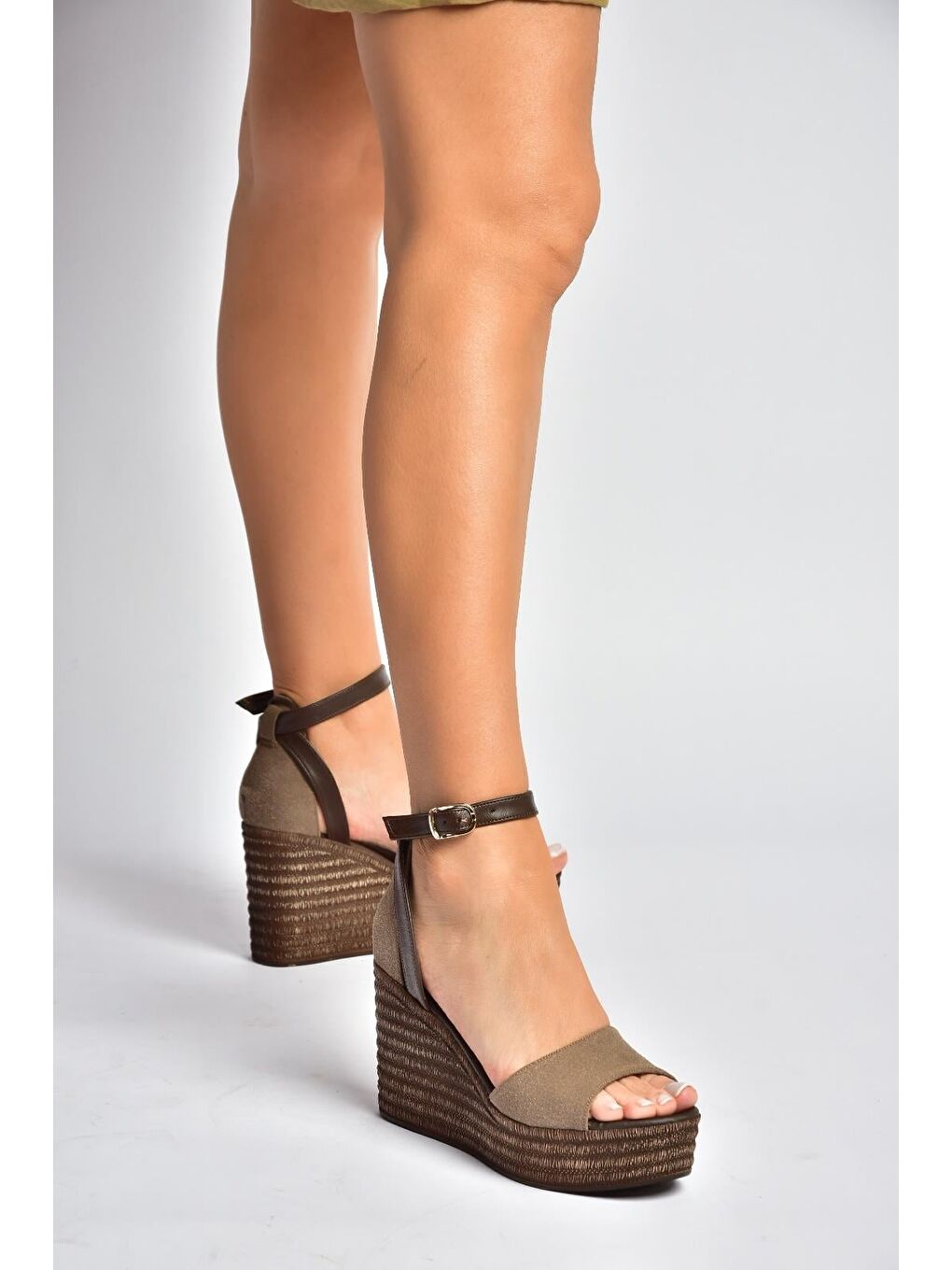 Kahverengi Kadın Dolgu Topuklu Ayakkabı Y996559102-3