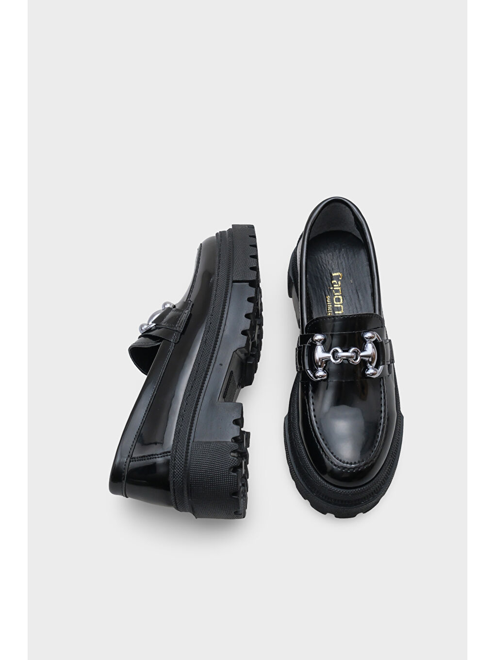 Siyah Denni Oval Burunlu Metal Tokalı Trak Tabanlı Kadın Loafer-4