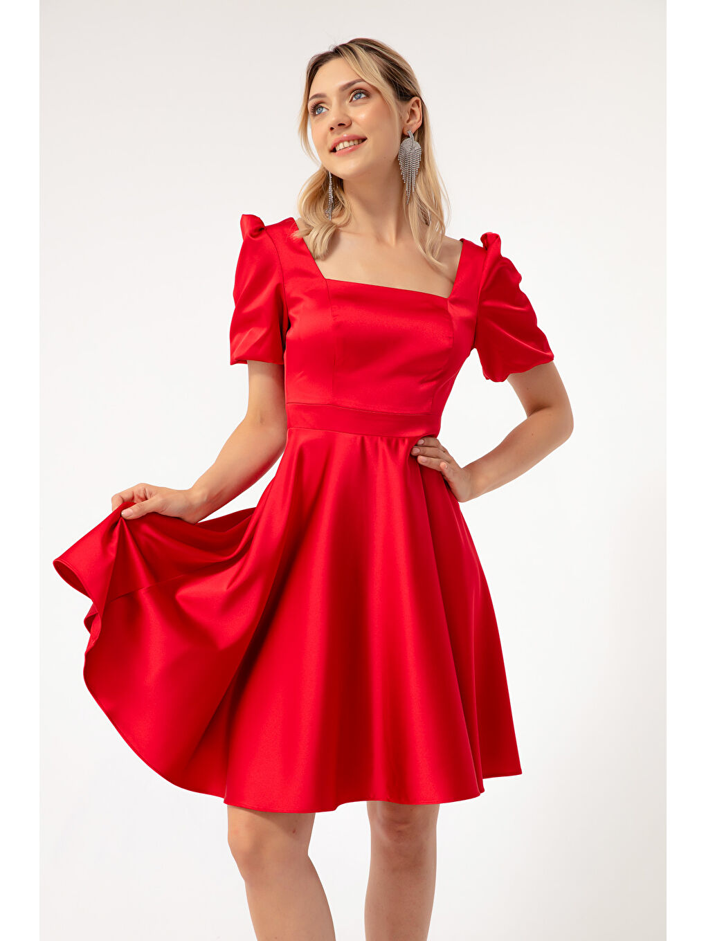 Kadın Kırmızı Balon Kol Kloş Kesim Midi Saten Abiye Elbise-1