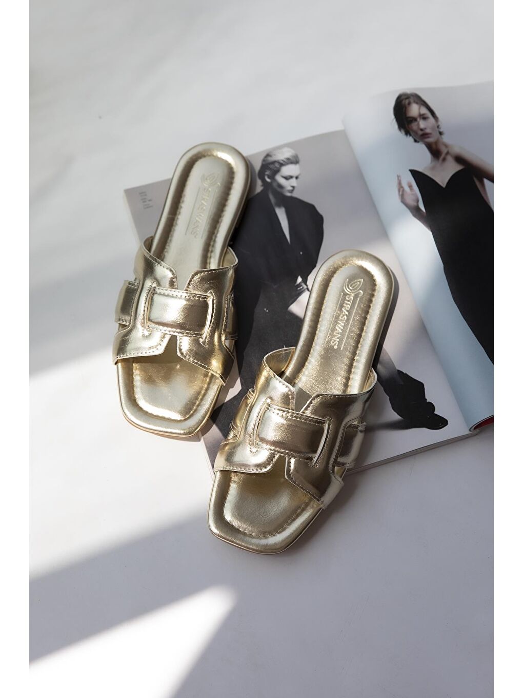 Sarı Huxx Kadın Tek Bant Günlük Deri Terlik Altın-1