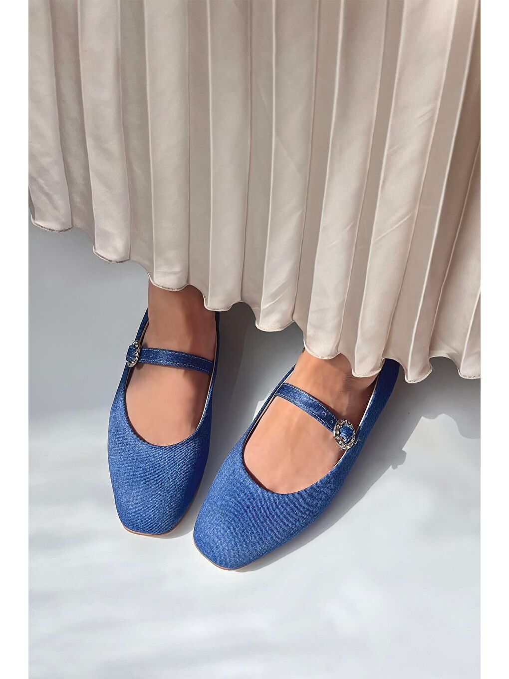 Berny Kadın Kemer Detay Kumaş Babet Jean Mavi-1