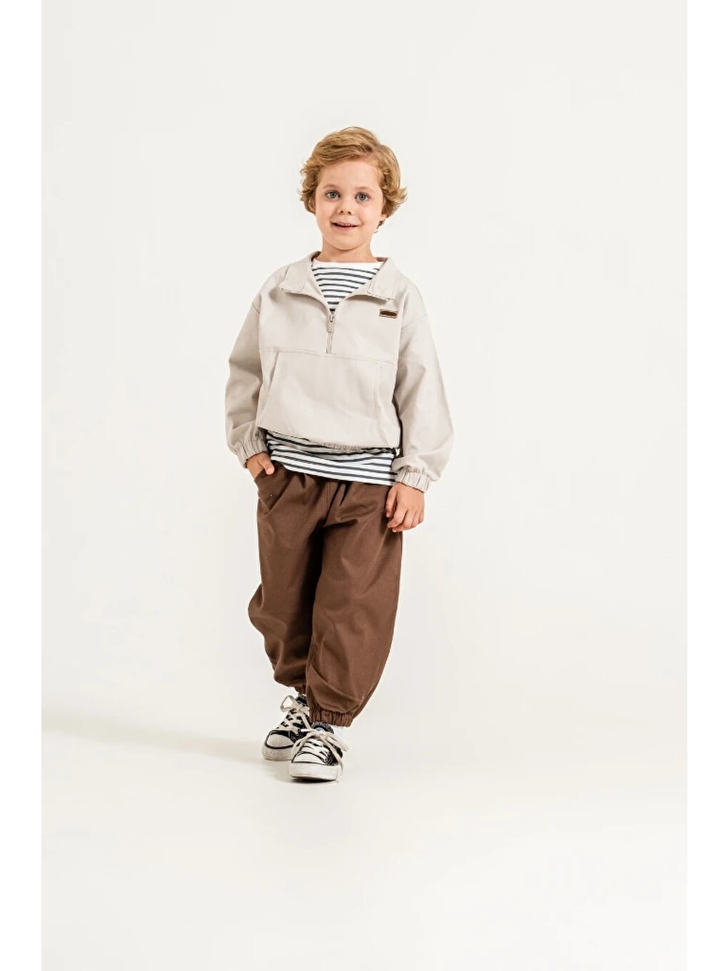 Bej Erkek Çocuk Yarım Fermuarlı Sweatshirt, Çizgili Tişört Ve Jogger Pantolon 3’lü Takım 9112-1