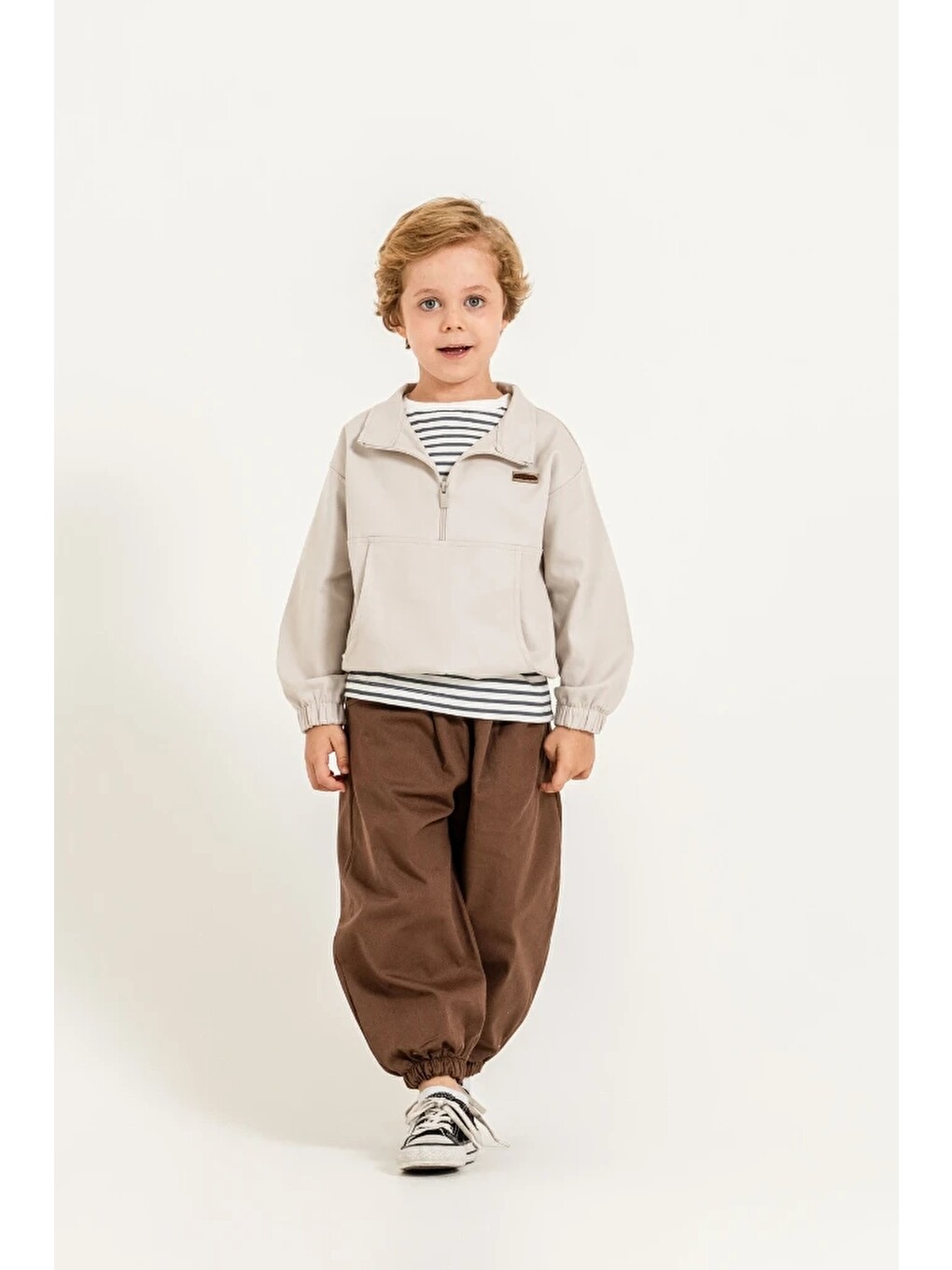 Bej Erkek Çocuk Yarım Fermuarlı Sweatshirt, Çizgili Tişört Ve Jogger Pantolon 3’lü Takım 9112-3