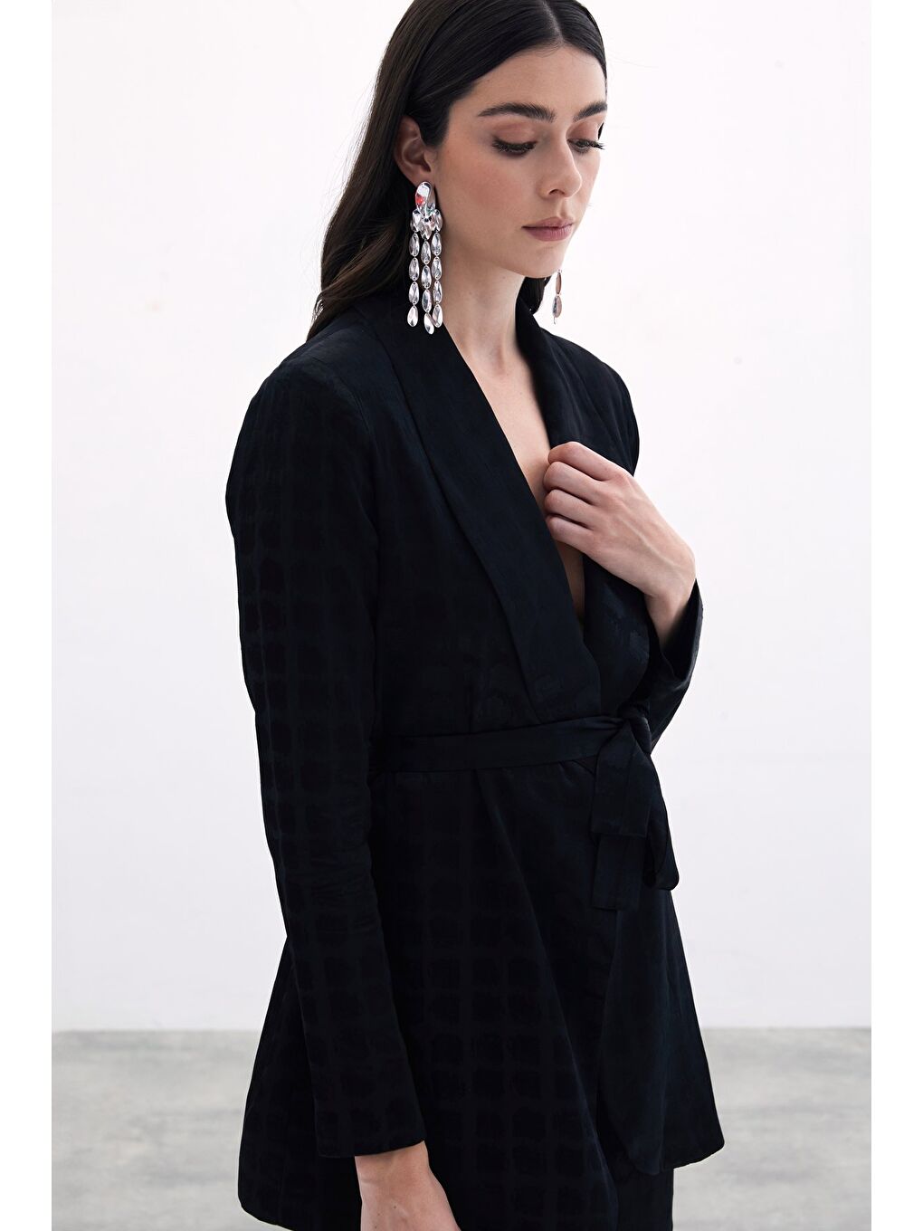 Kare Desenli Kuşaklı Ceket - Siyah-2