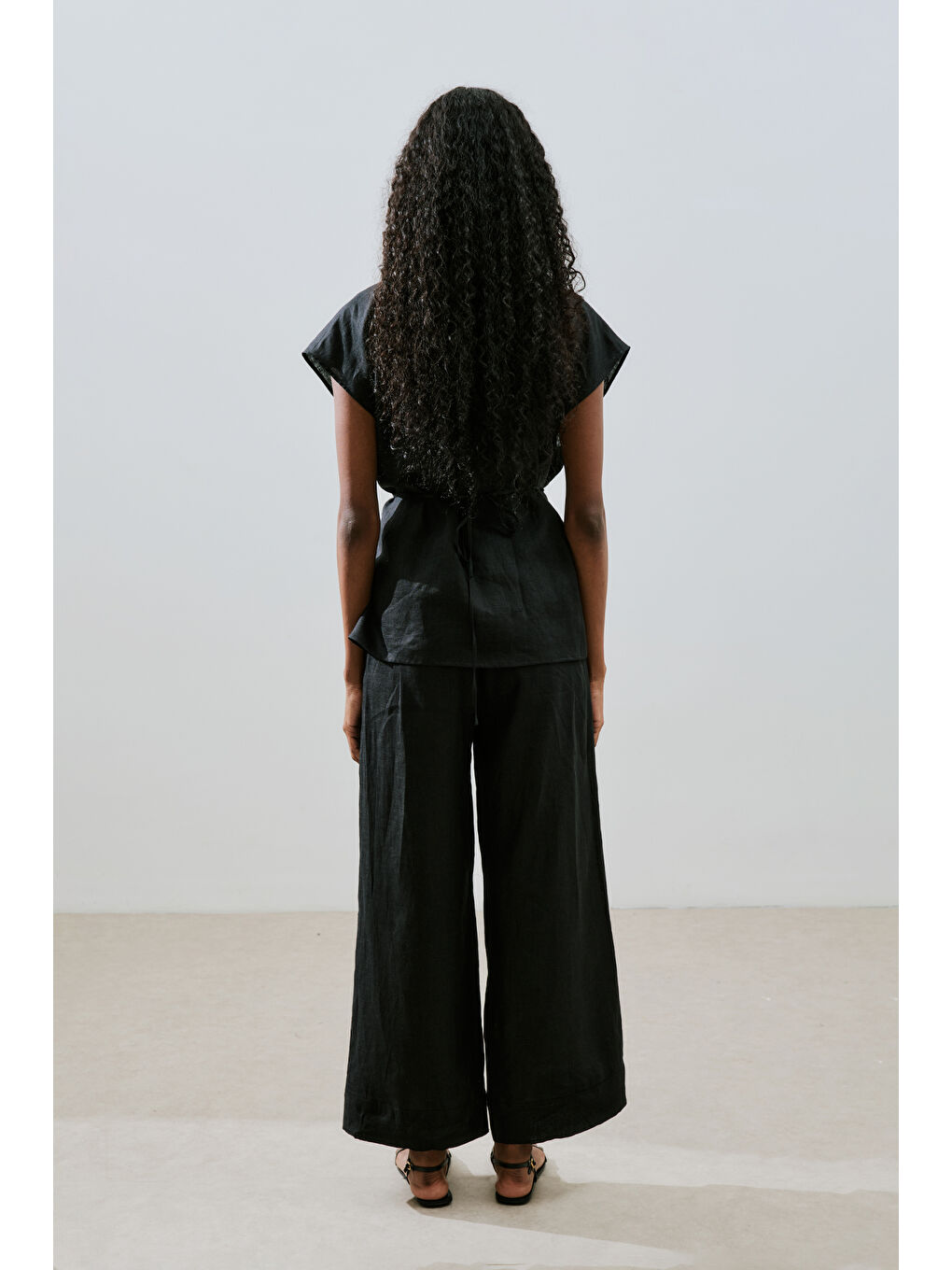 Keten Kolsuz Bluz Siyah-6