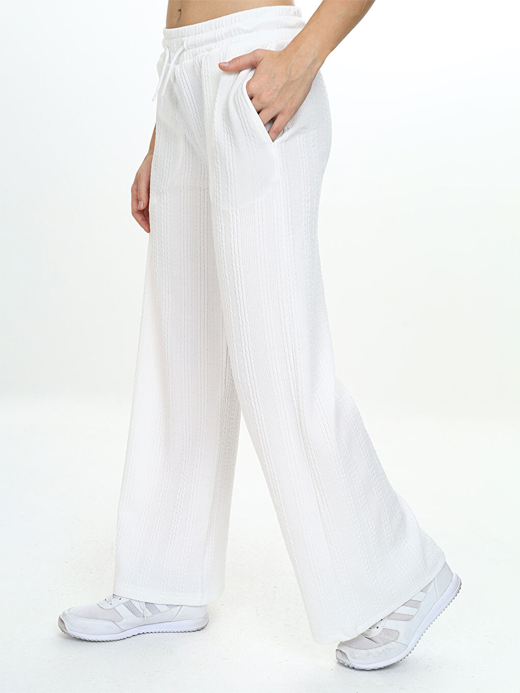 Kız Çocuk Geniş Paça Ekru Basic Eşofman Altı-1