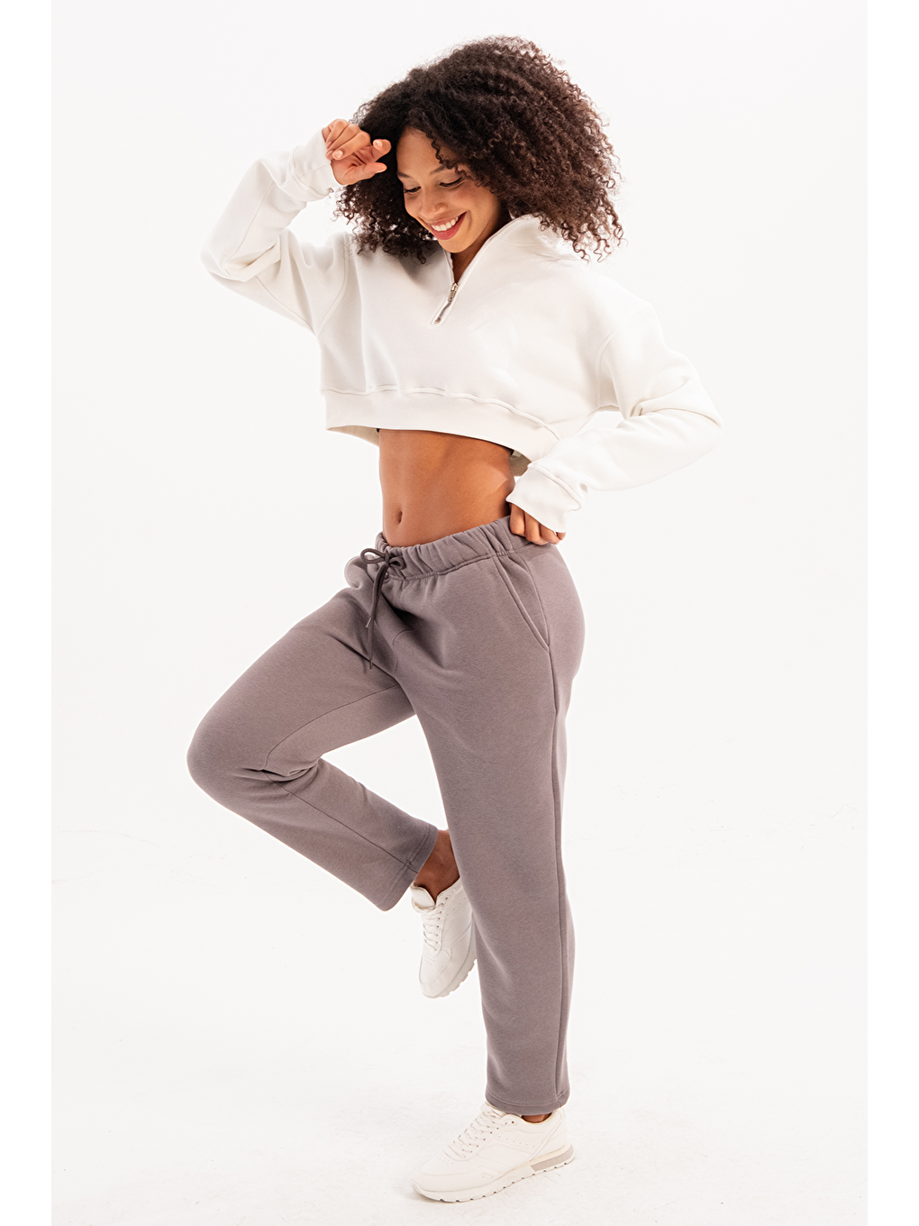 Crop Dik Yaka Yarı Fermuarlı Şardonlu Kadın Sweatshirt Vibe Ekru-1