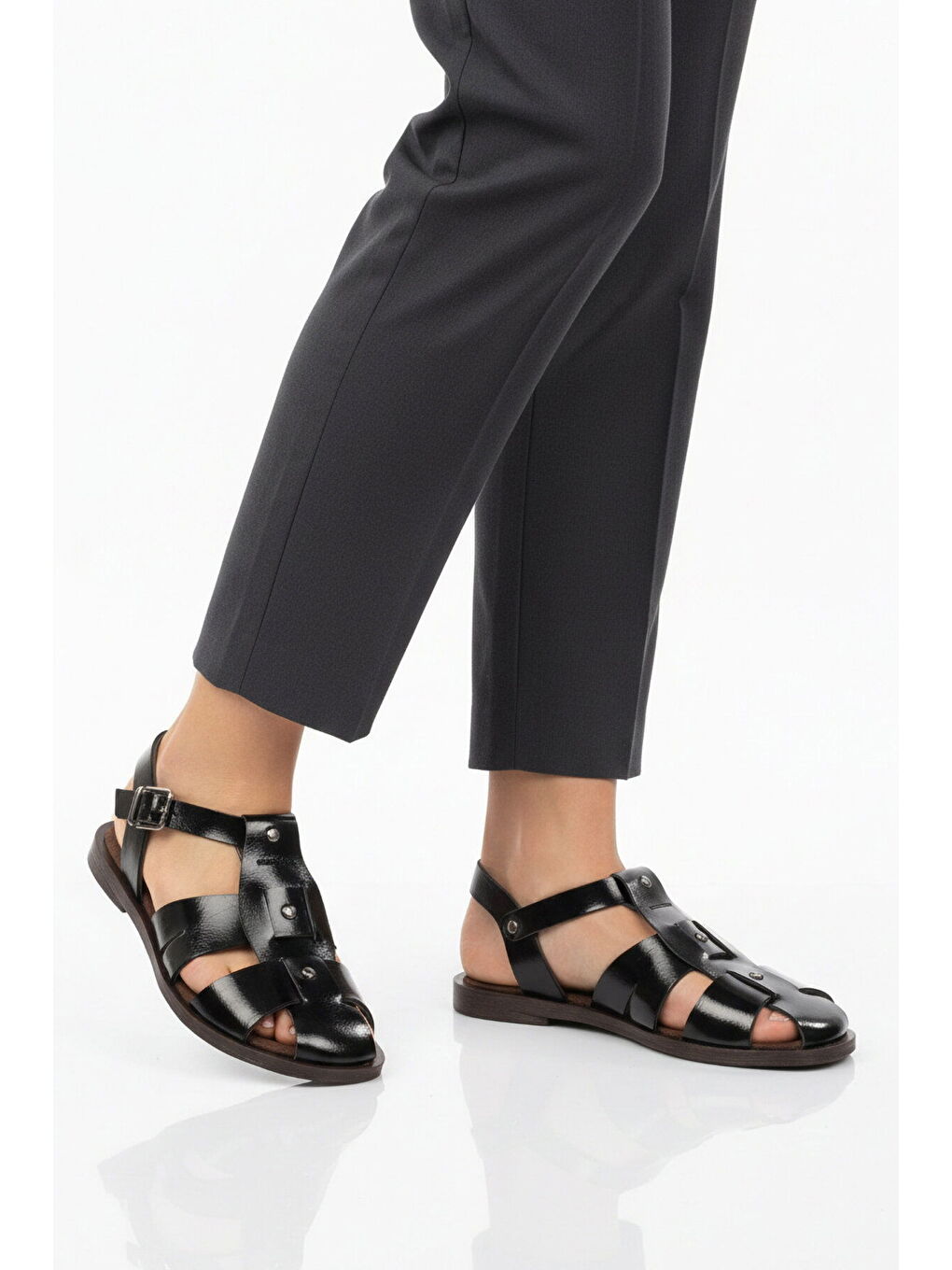 Siyah Hafif İnce Taban Kadın Sandalet 335335 Z