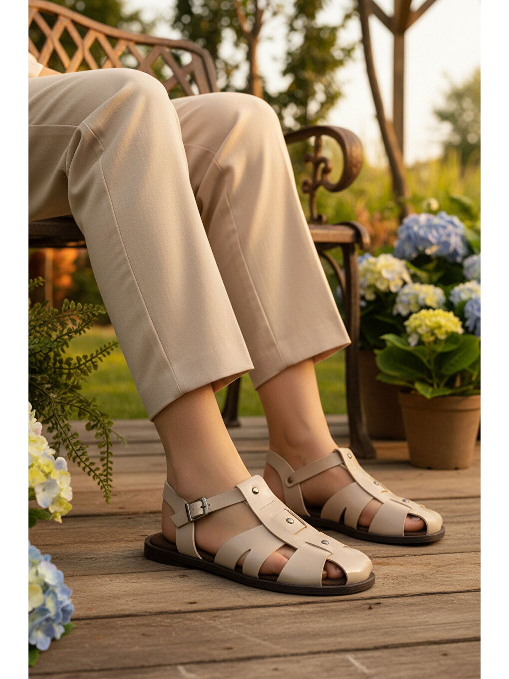 Bej Hafif İnce Taban Kadın Sandalet 335335 Z-2