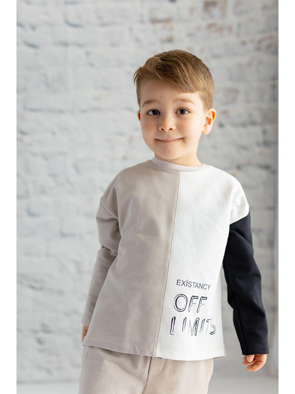 Bej Erkek Çocuk Renk Bloklu Sweatshirt-1