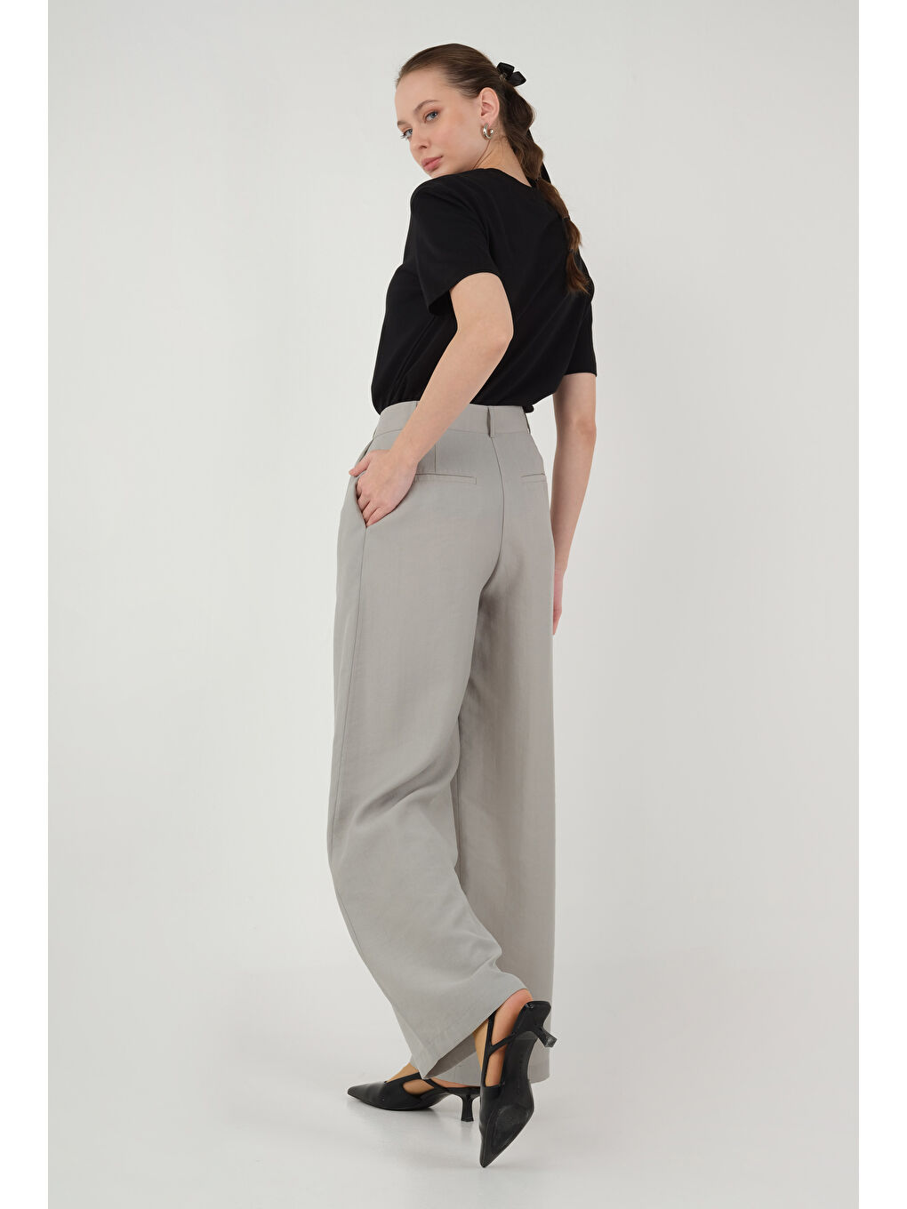 Geniş Paça Pileli Pantolon Açık Gri-4